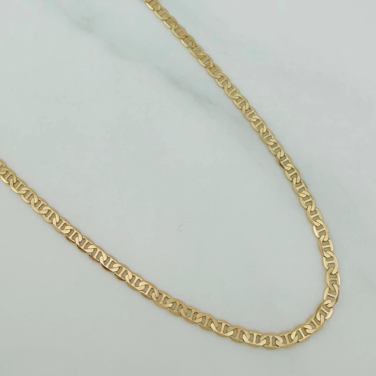 Cadena Escalera Plana 2.35 g / 60 cm / 0.8 mm Oro Amarillo 18K