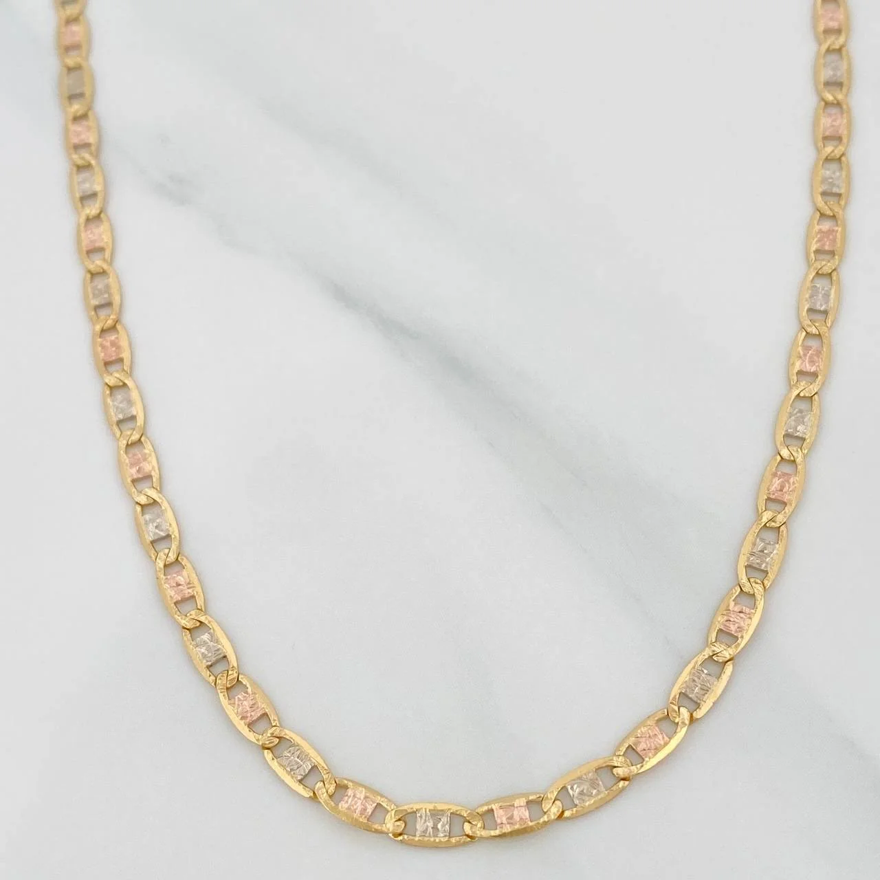 Cadena Escalera Plana 9.35gr / 60.2cm / 2.96mm Tres Oros +3 18K $ - Image 2