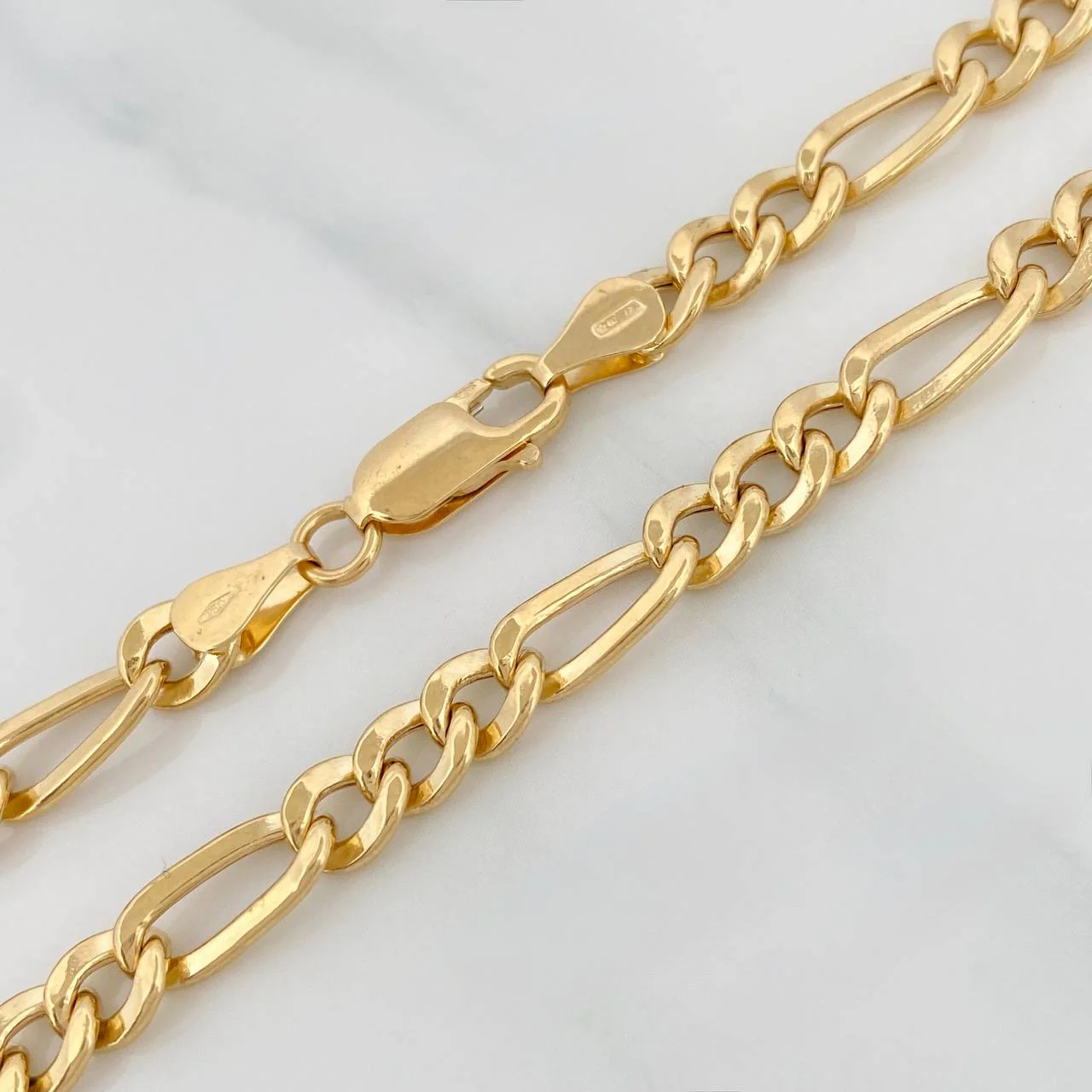 Cadena Figaro 13 g / 61.3 cm / 5.9 mm Oro Amarillo 18K - Image 2
