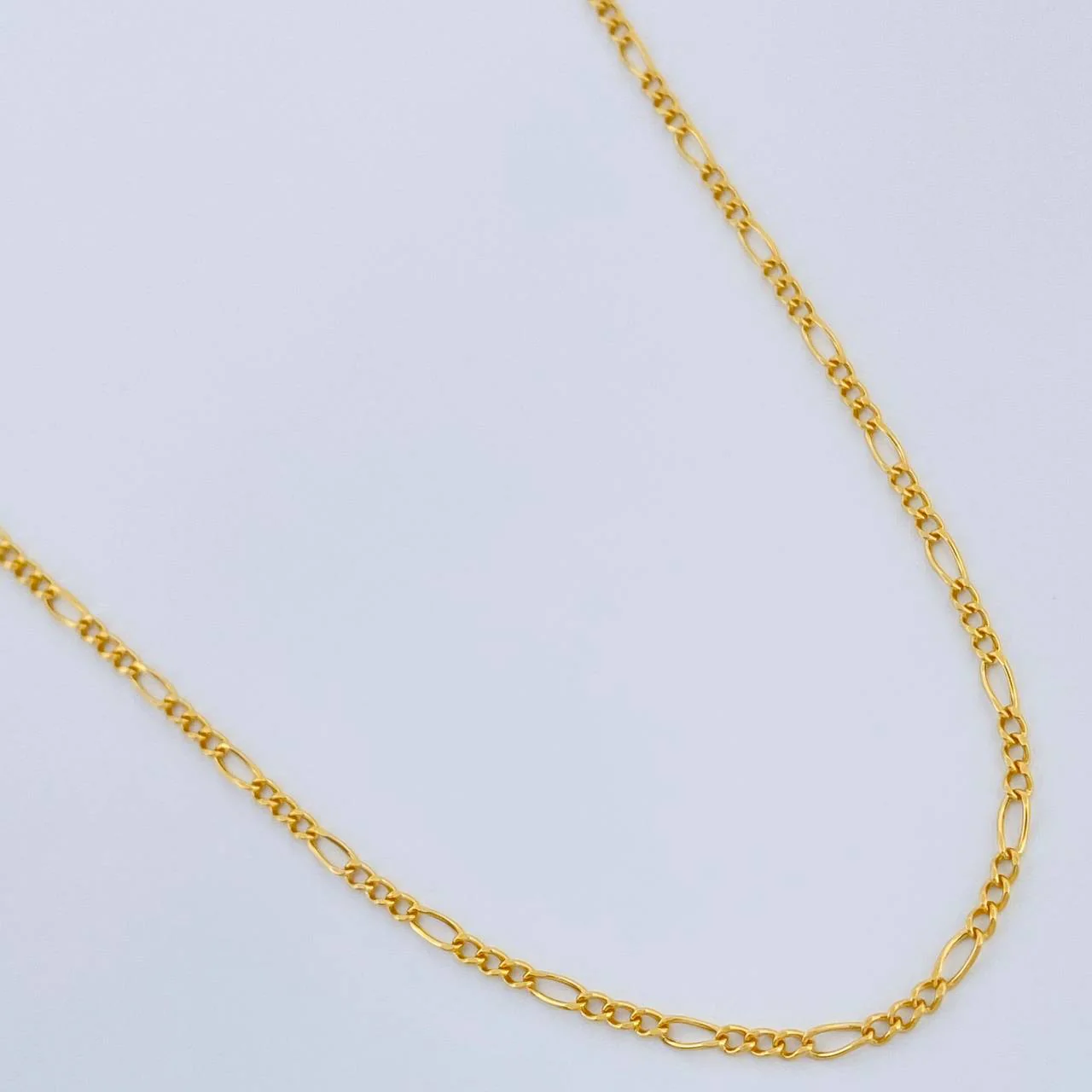Cadena Figaro 1gr / 44.5cm / 0.8mm Oro Amarillo +1 18K %