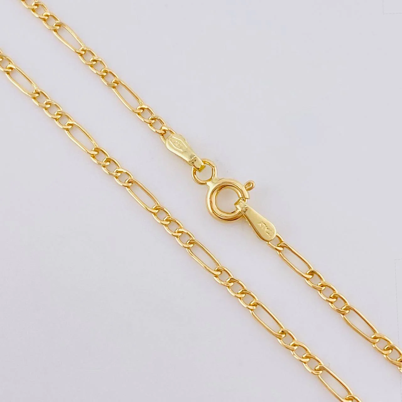 Cadena Figaro 2.5 g / 59.8 cm / 2 mm Oro Amarillo 18K - Image 3