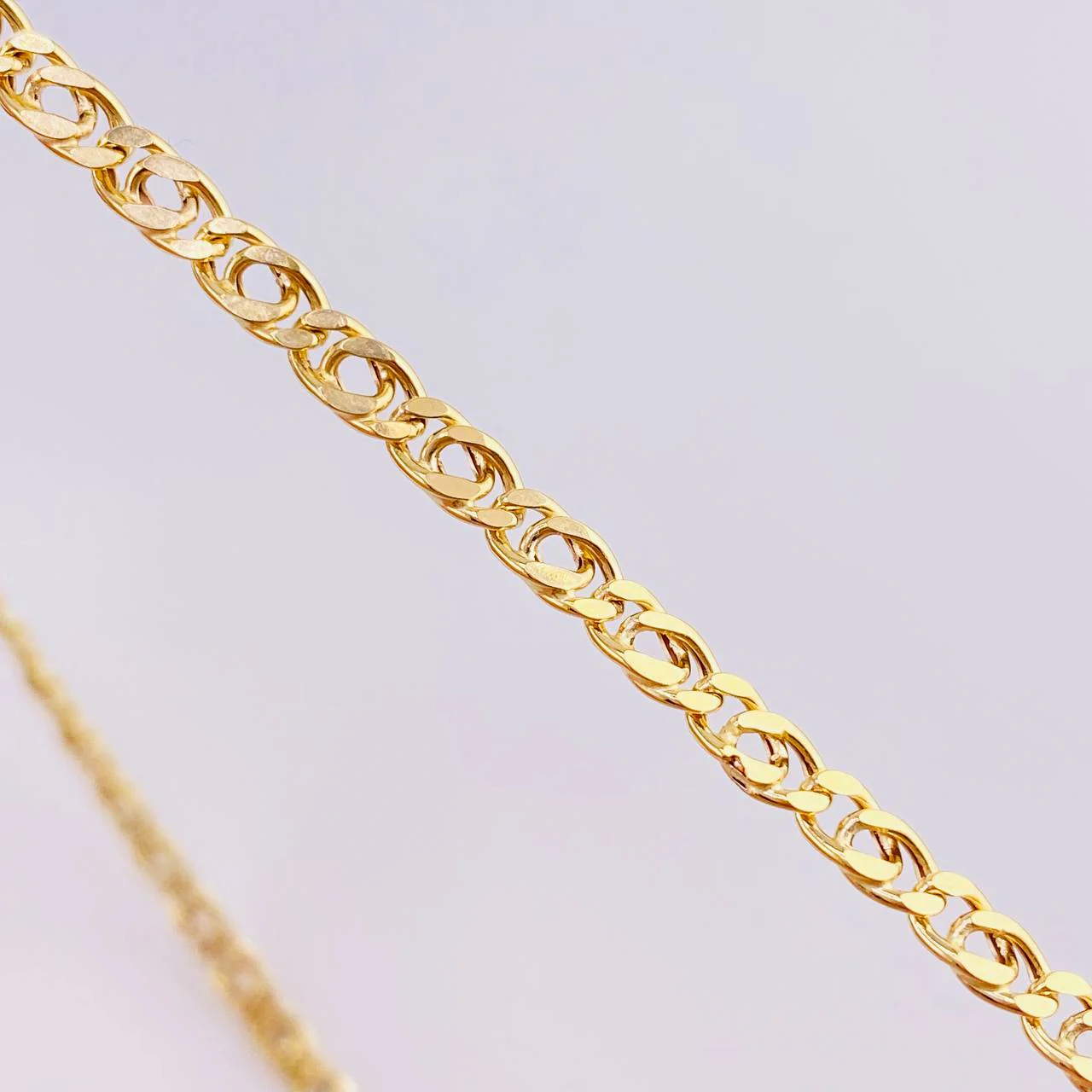 Cadena Garibaldi 8.25 g / 60.5 cm / 3.7 mm Oro Amarillo 18K - Image 4