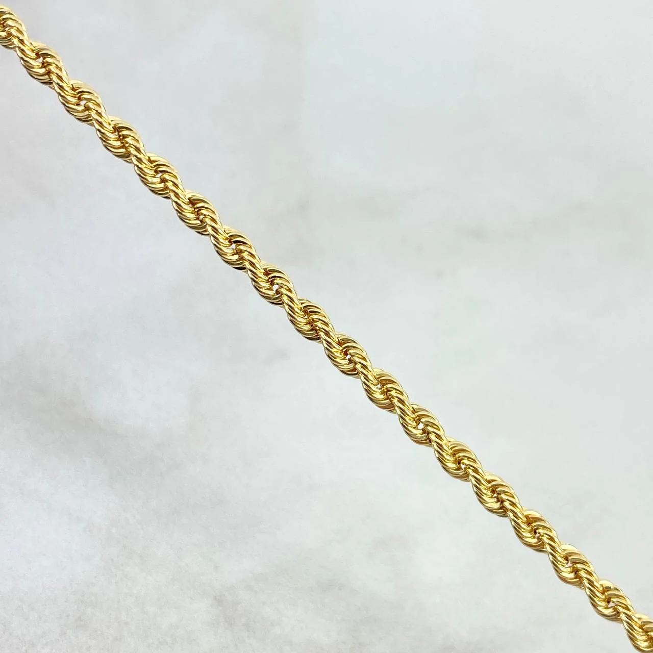 Cadena Lazo 5.8gr / 50cm / 2.6mm Oro Amarillo +3 - Image 2
