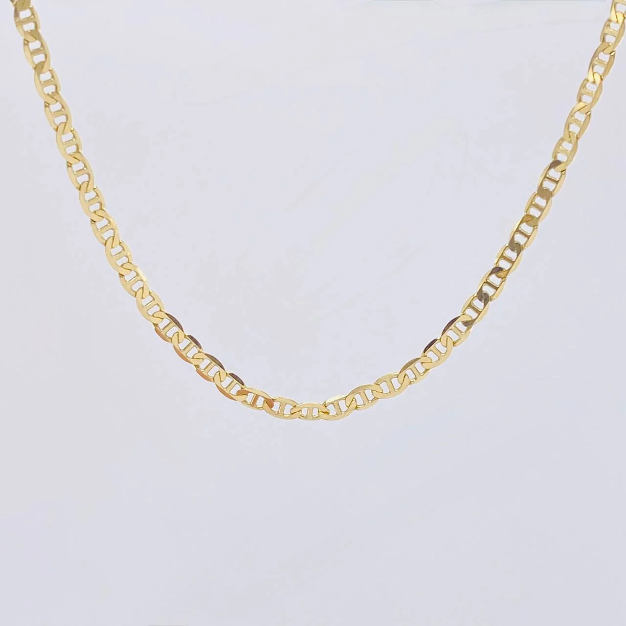 Cadena Plana 4.3 g / 46.2 cm / 2.5 mm Oro Amarillo 18K - Image 5