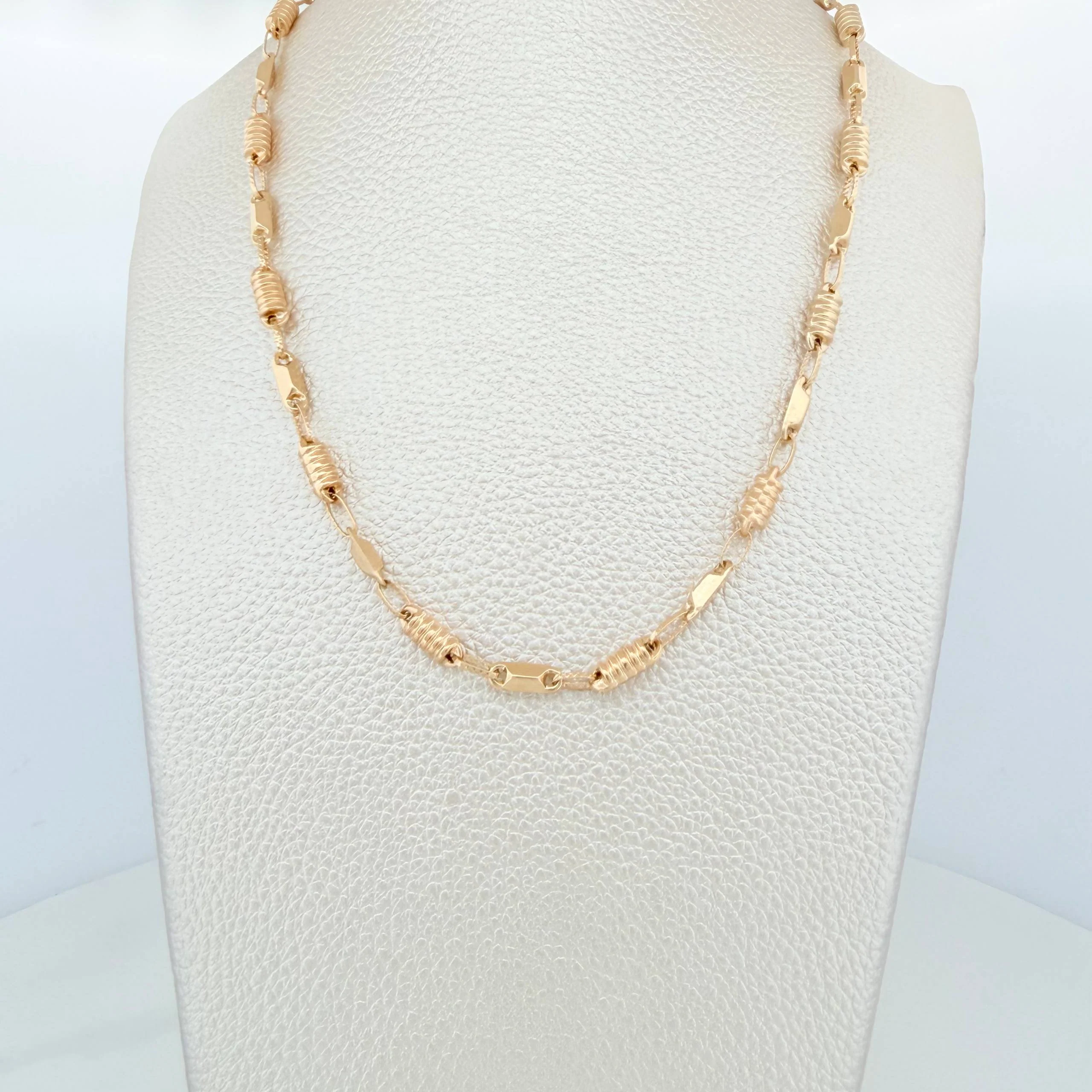 Cadena Rustica tornillo 11.6g / 61.5cm / 3mm Oro Amarillo 18K - Image 5