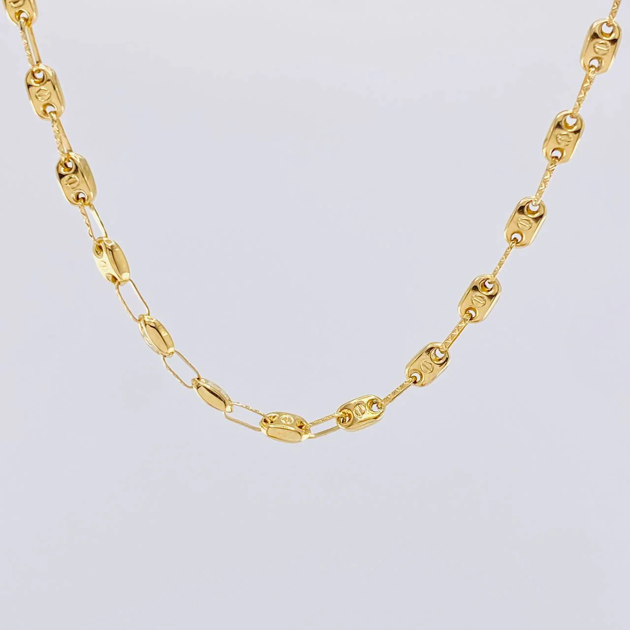 Cadena Rustica Tornillo Diamantado 8.6 g / 62 cm / 3.5 mm Oro Amarillo 18K - Image 2