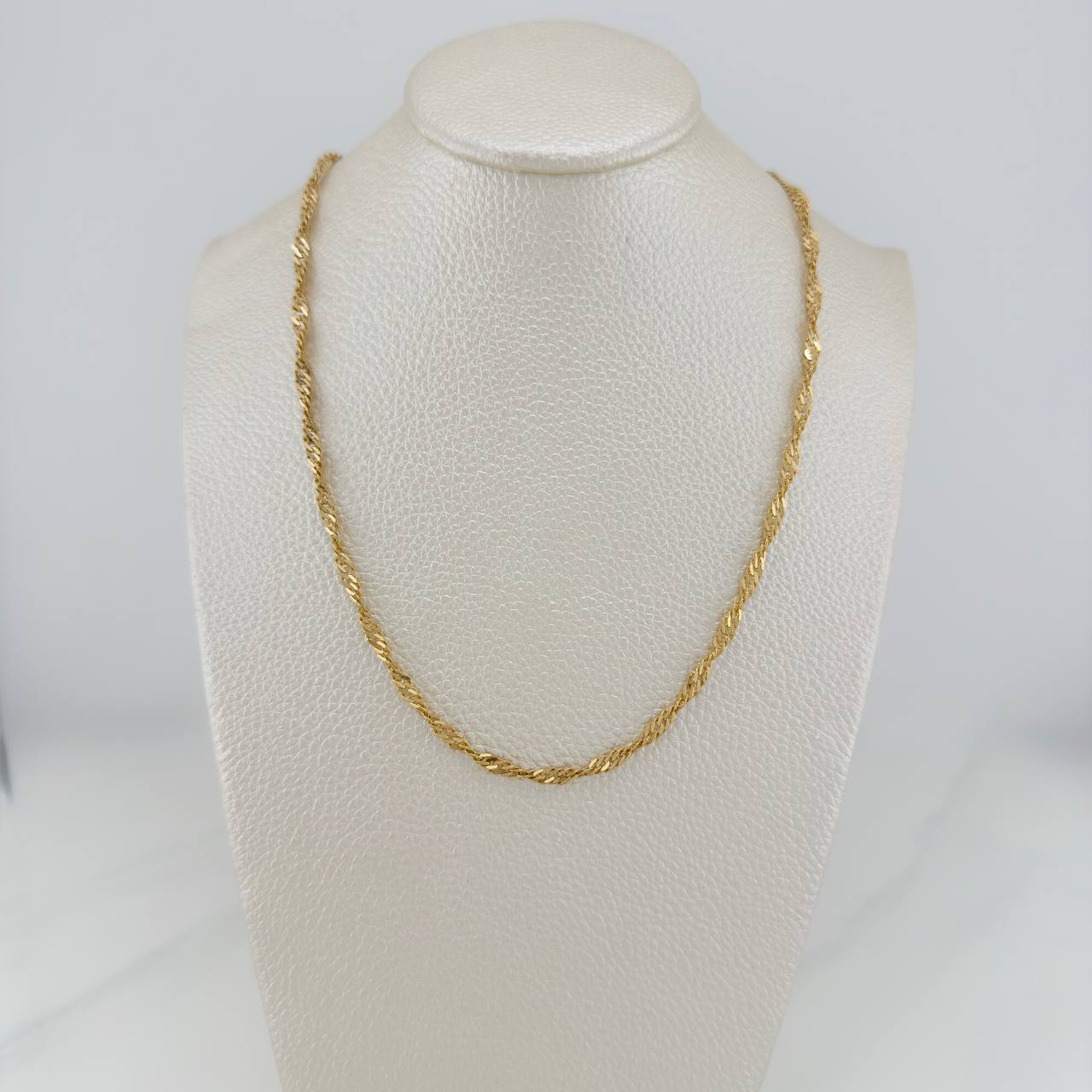 Cadena Singapur 9.85 g / 61 cm / 2.3 mm Oro Amarillo 18K - Image 5