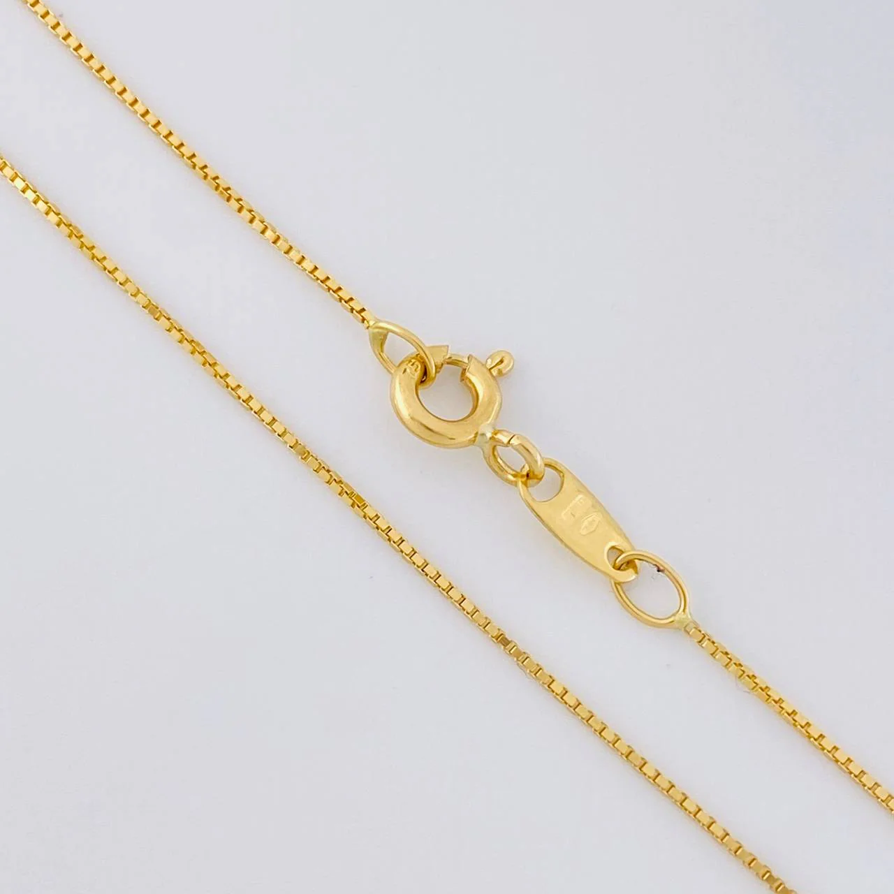 Cadena Veneciana 1.75 g / 45.1 cm / 0.8 mm Oro Amarillo 18K - Image 4