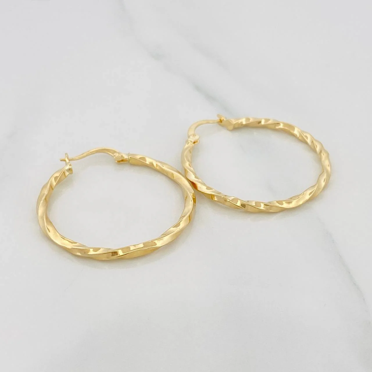 Candongas Ale 2.05 g / 3.3 cm Oro Amarillo 18K - Image 3