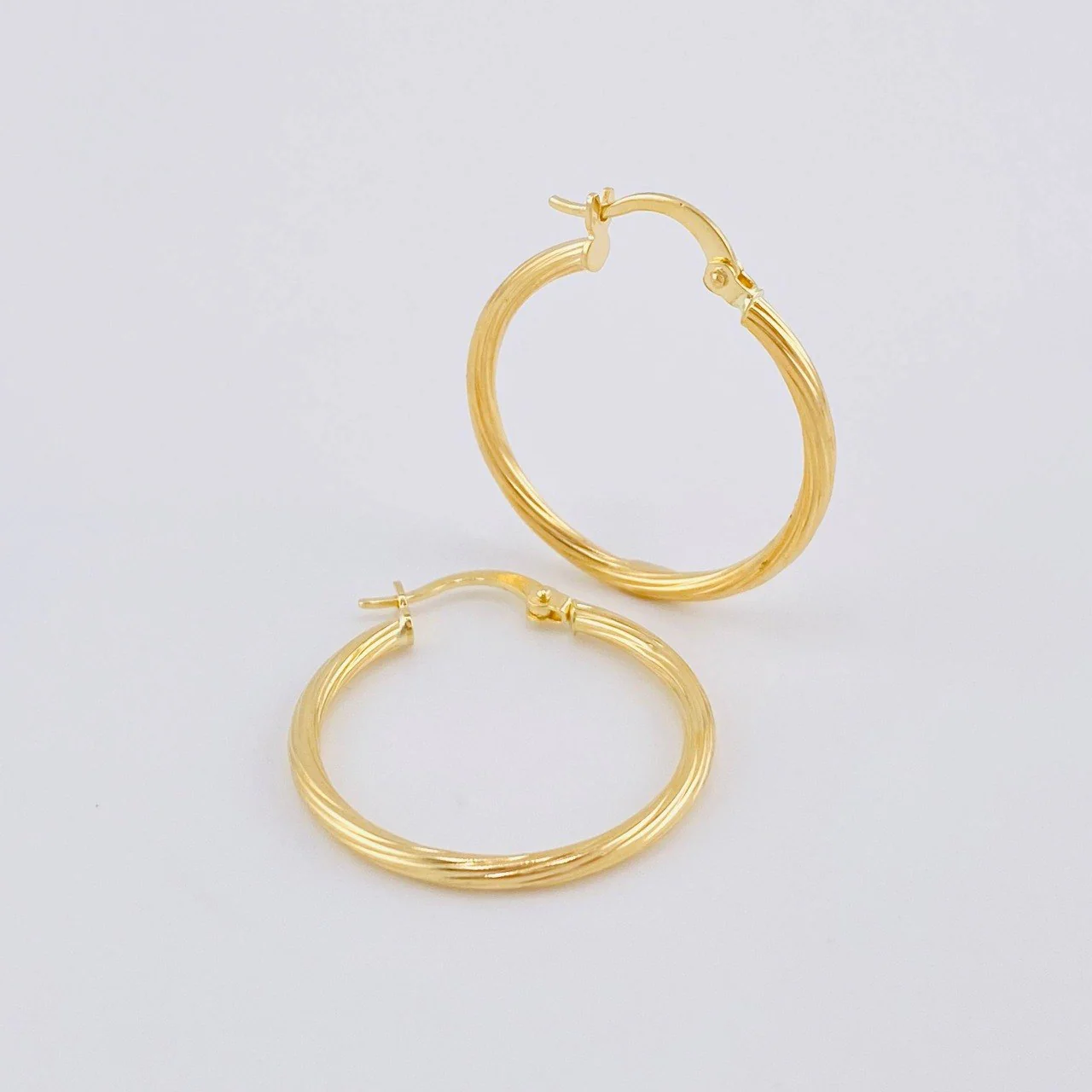 Candongas Arielle 1.45gr / 2.6cm / Oro Amarillo 18K - Image 4