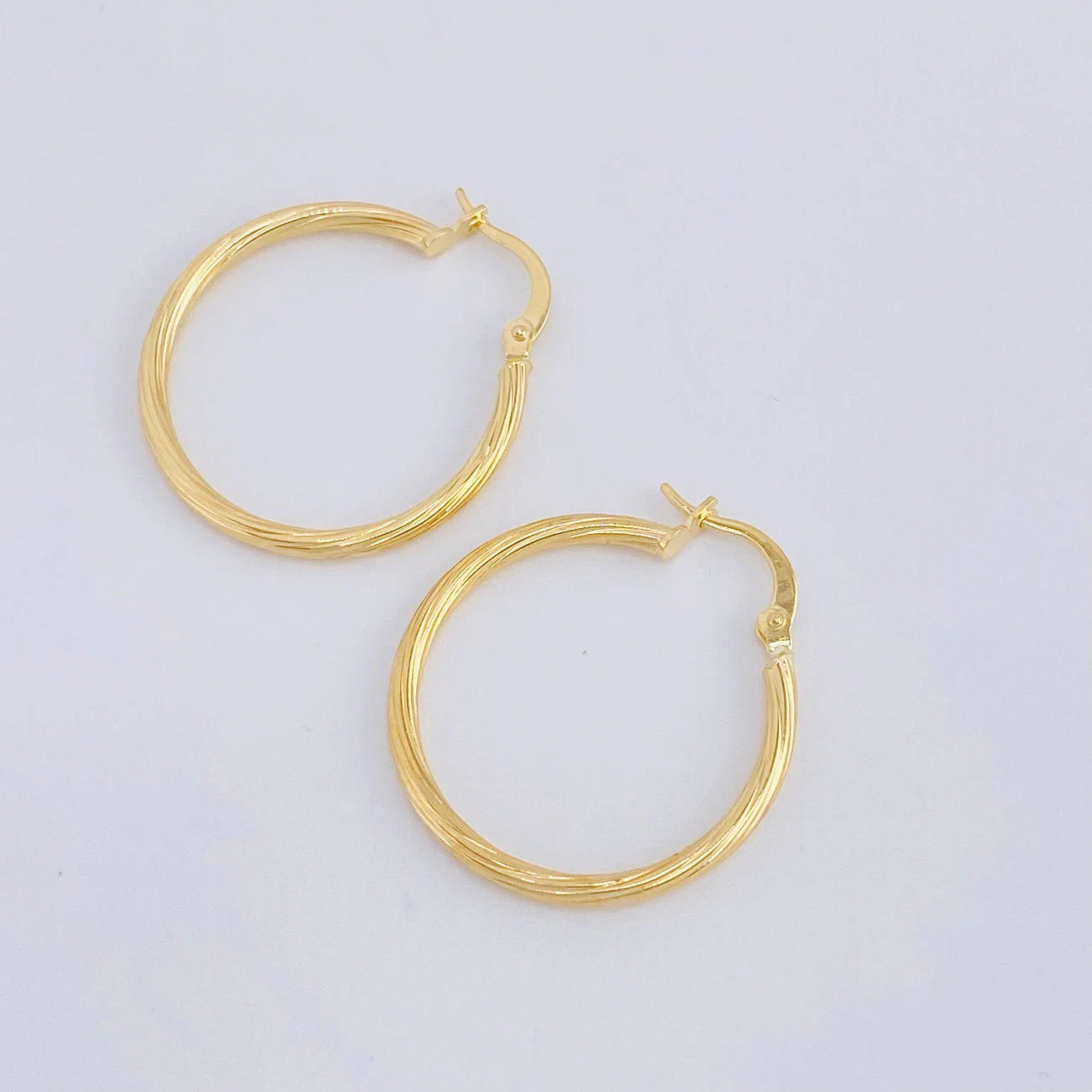 Candongas Arielle 1.55gr / 2.9cm / Oro Amarillo 18K * - Image 3