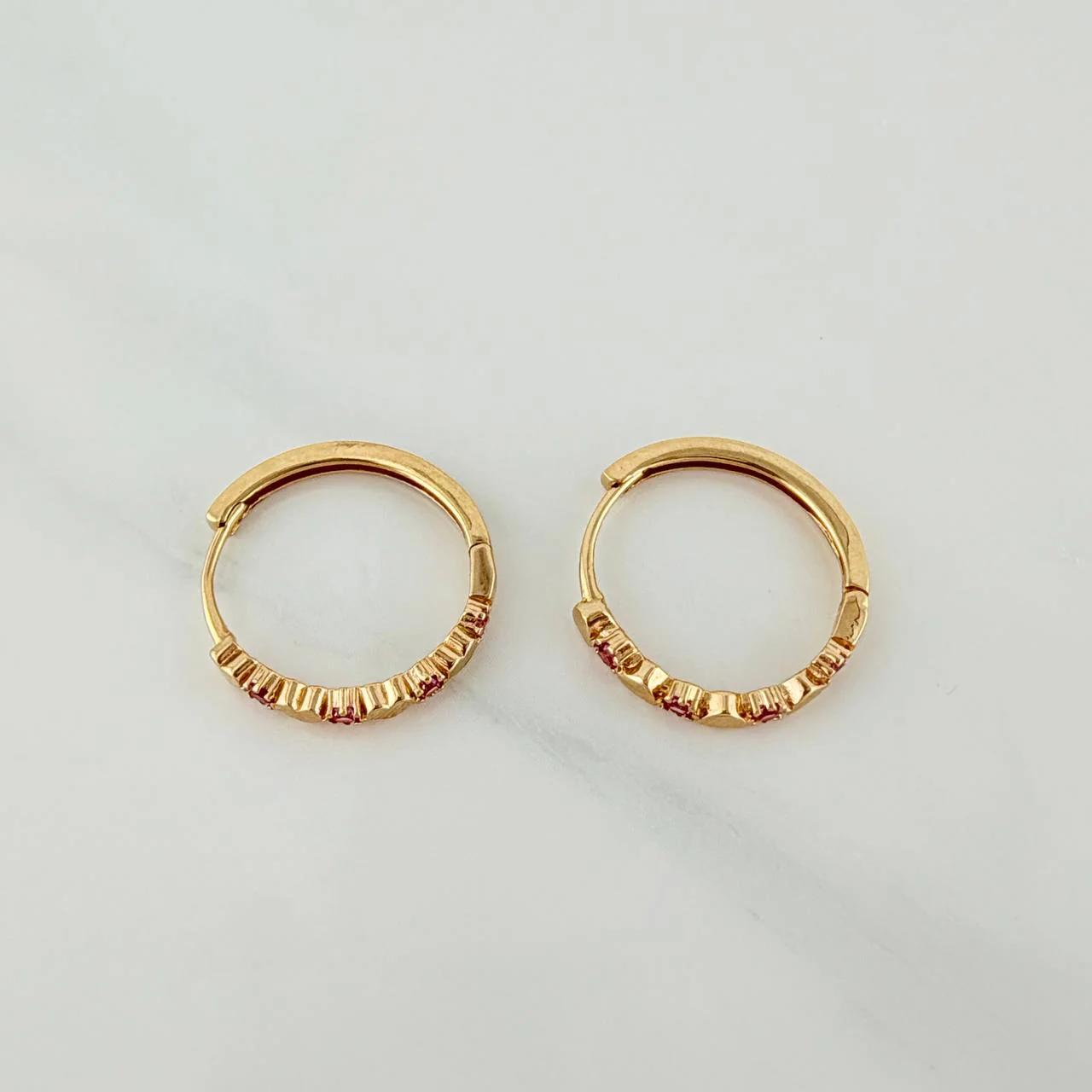 Candongas Aro Corazones 2.4gr / 1.8cm / Oro Amarillo 18K $ - Image 2