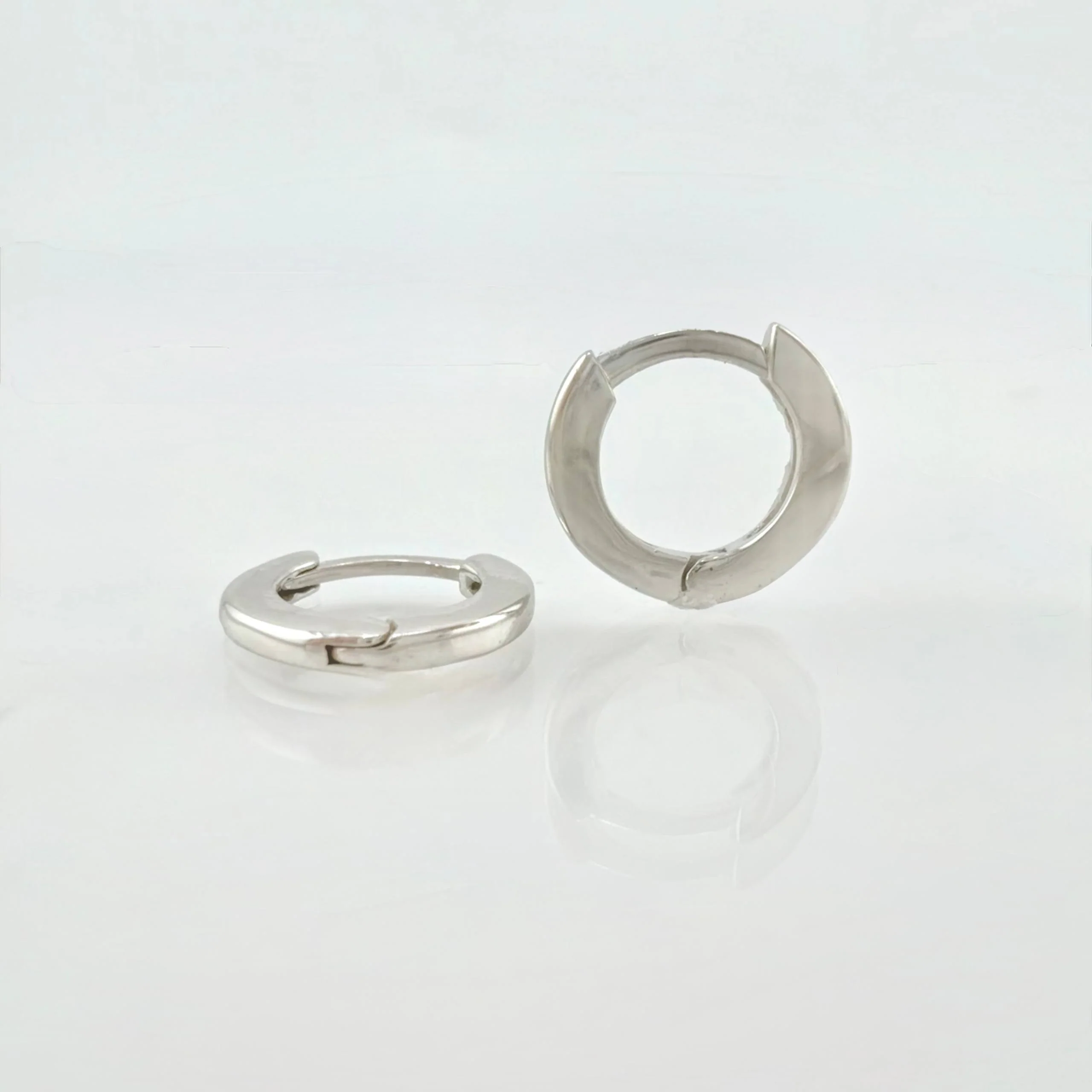 Candongas Aro Grueso 1.55gr / 1.1cm / Oro Blanco 18K