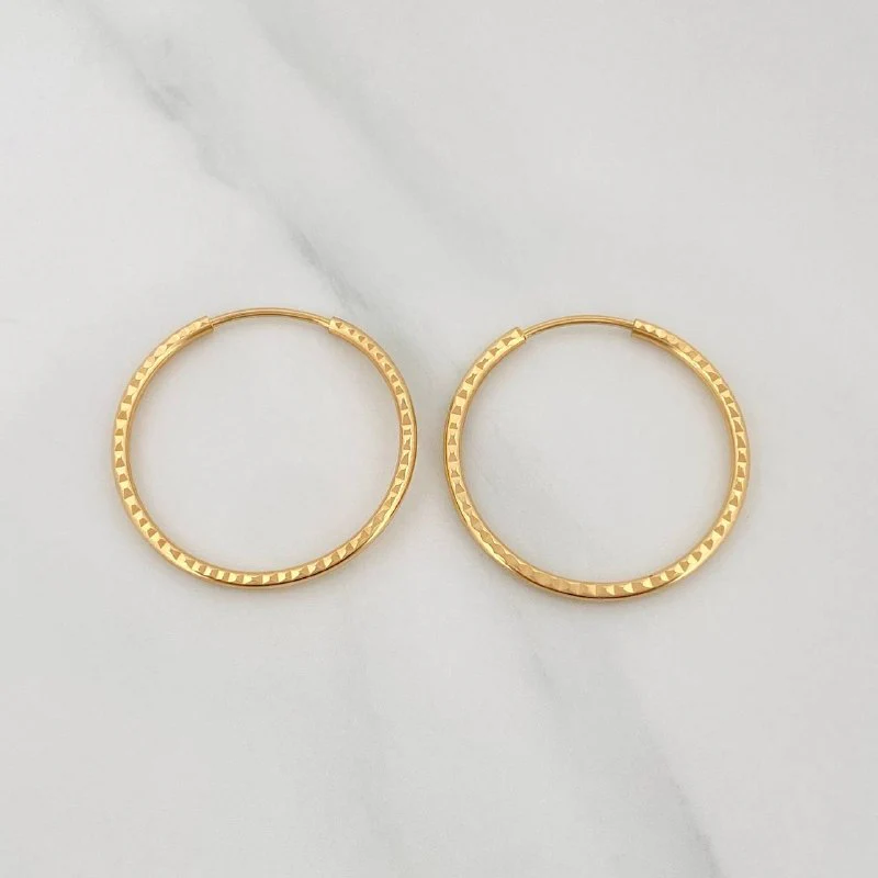 Candongas Aro Rayado 1.65 g / 2.4 cm Oro Amarillo 18K