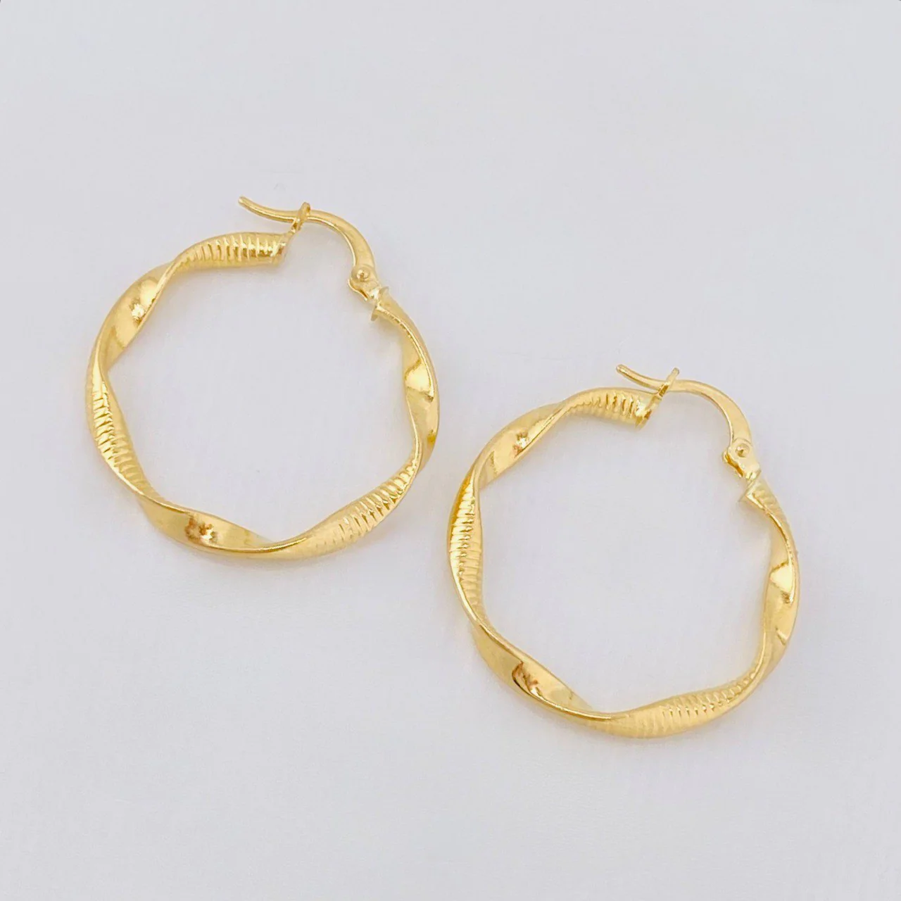 Candongas Asby 1.8gr / 3.2cm / Oro Amarillo 18K - Image 3