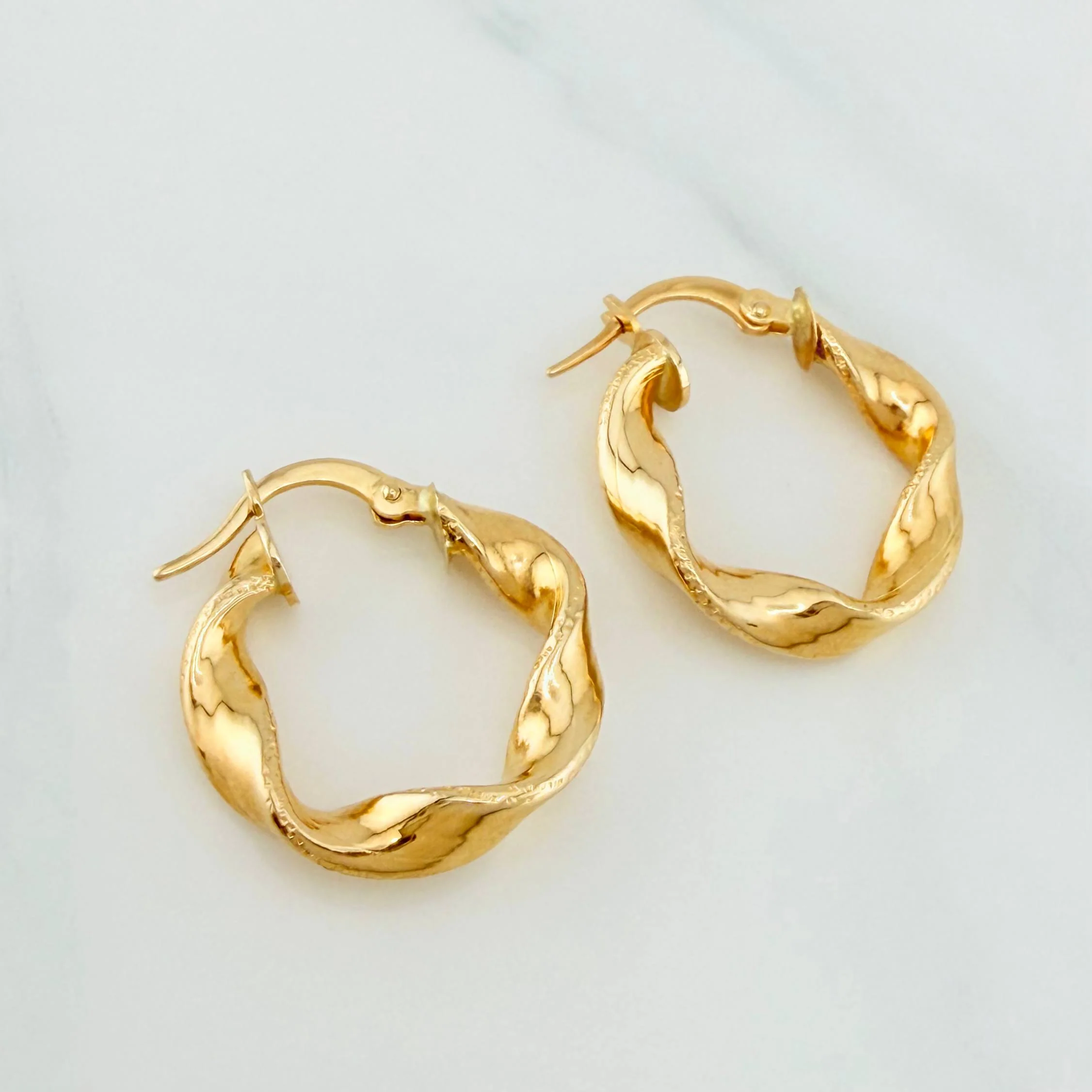 Candongas Asby 2.6 g / 2.03 cm Oro Amarillo 18K - Image 3