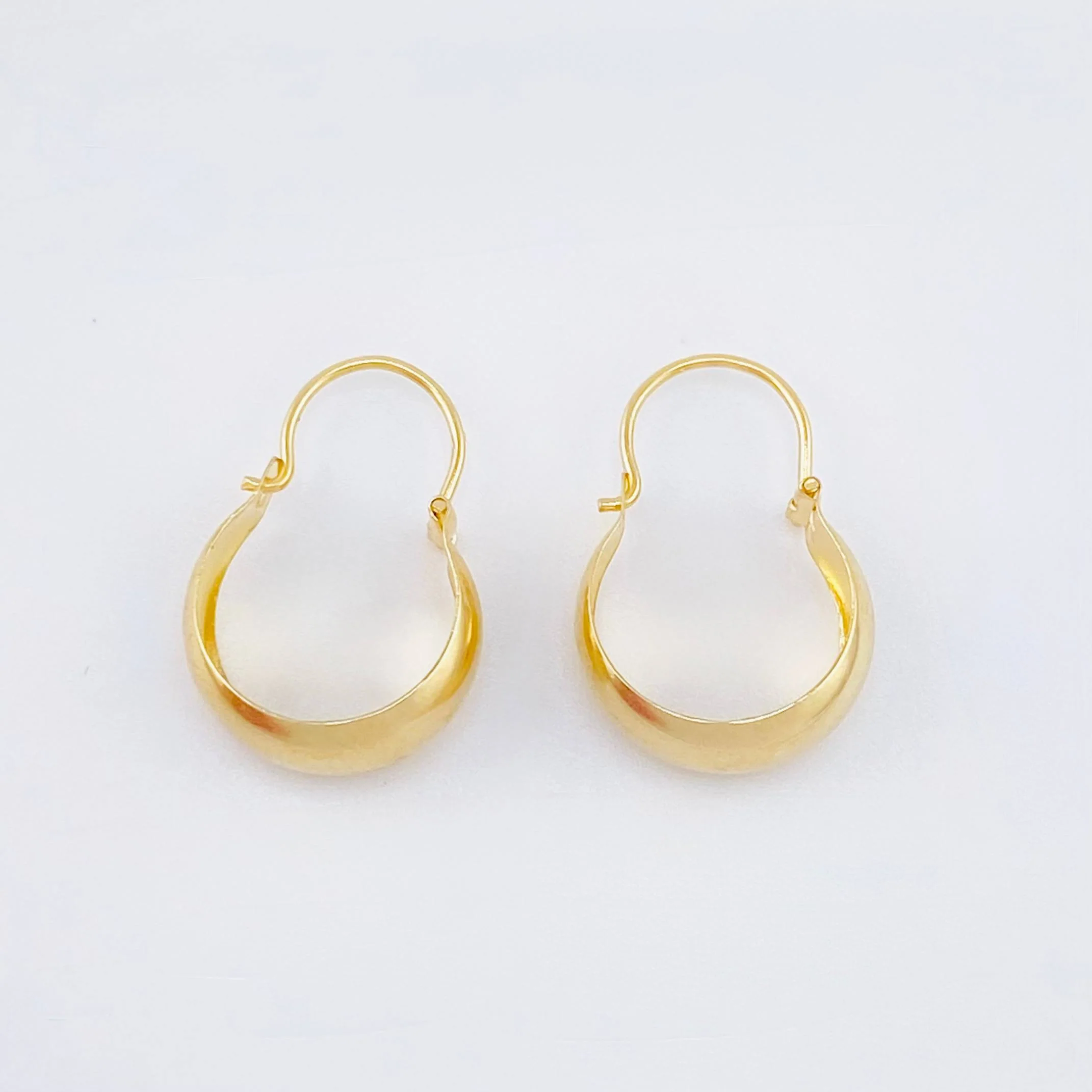 Candongas Ash 0.85gr / 1.8cm / Oro Amarillo 18K * - Image 2