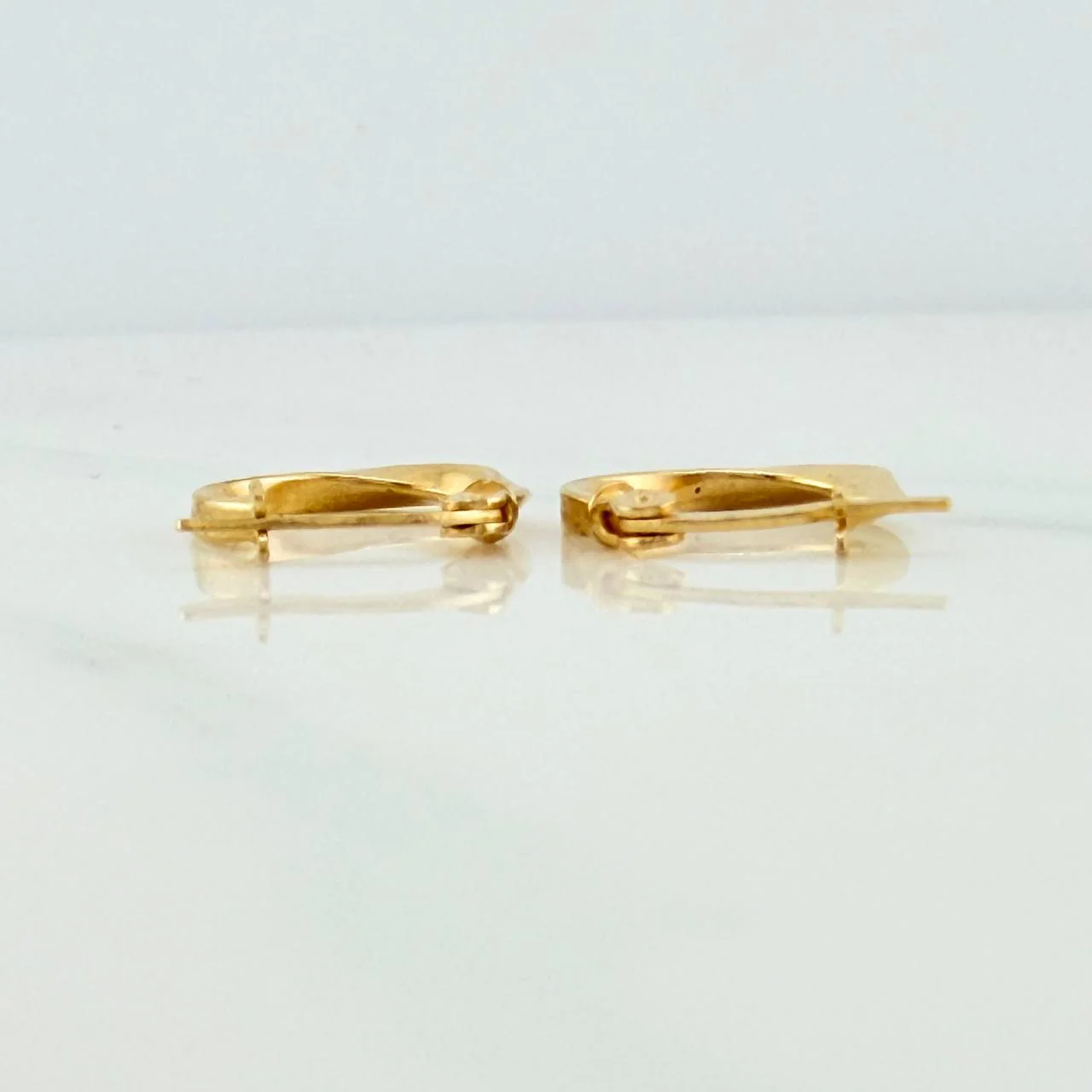 Candongas Bridget 1.05gr / 1.4cm / Oro Amarillo 18K % - Image 4