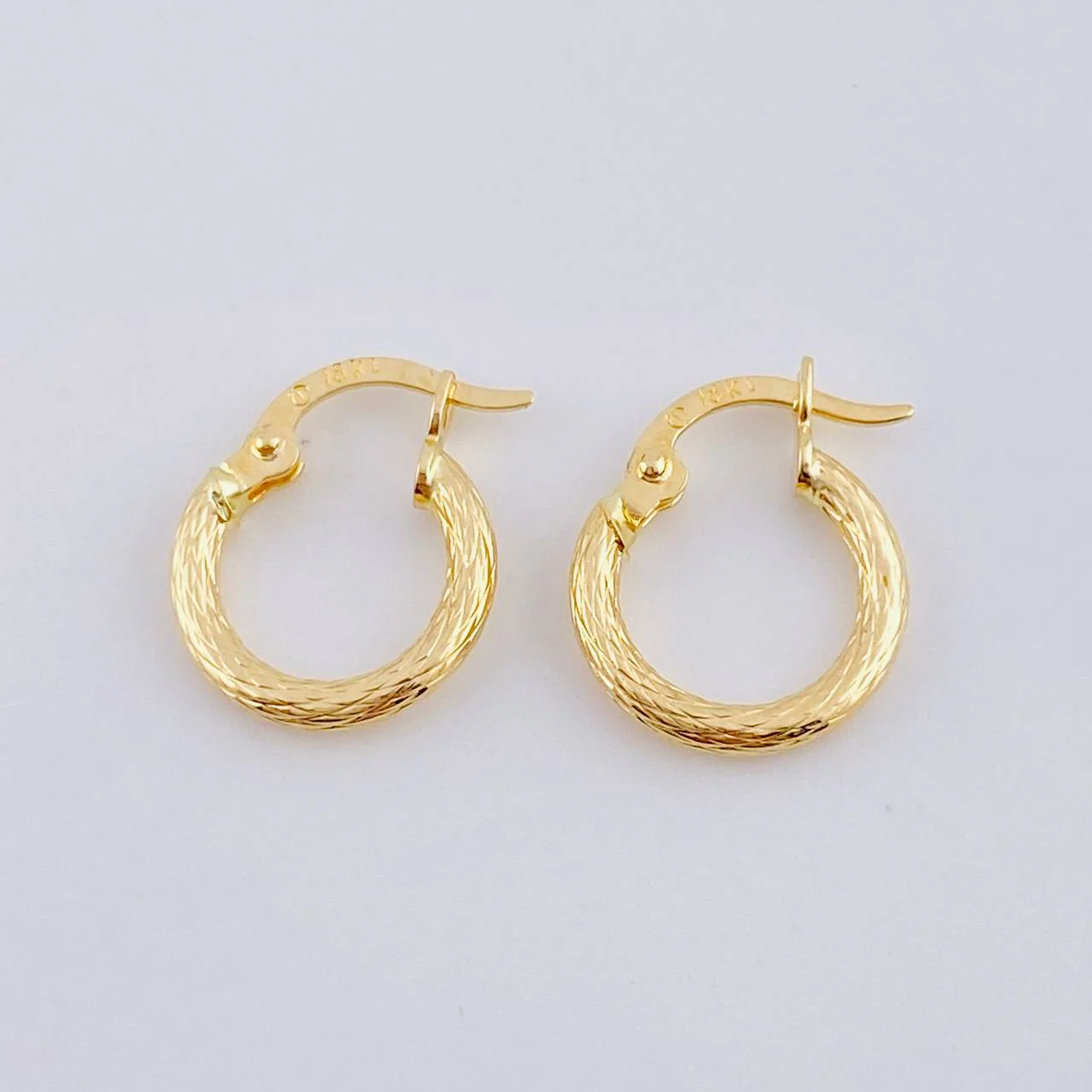 Candongas Leonore 0.9 g / 2,4 cm Oro Amarillo 18K - Image 3