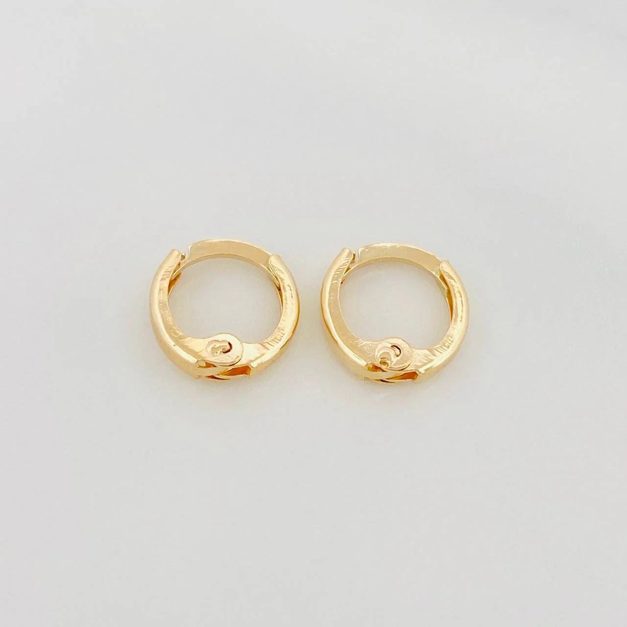 Candongas Carril 0.6 g / 0.8 cm Oro Amarillo 18K