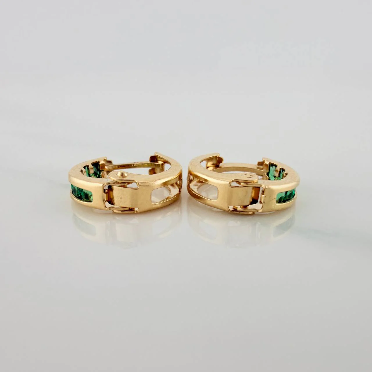 Candongas Carril 1.1gr / 1cm / Oro Amarillo 18K % - Image 2