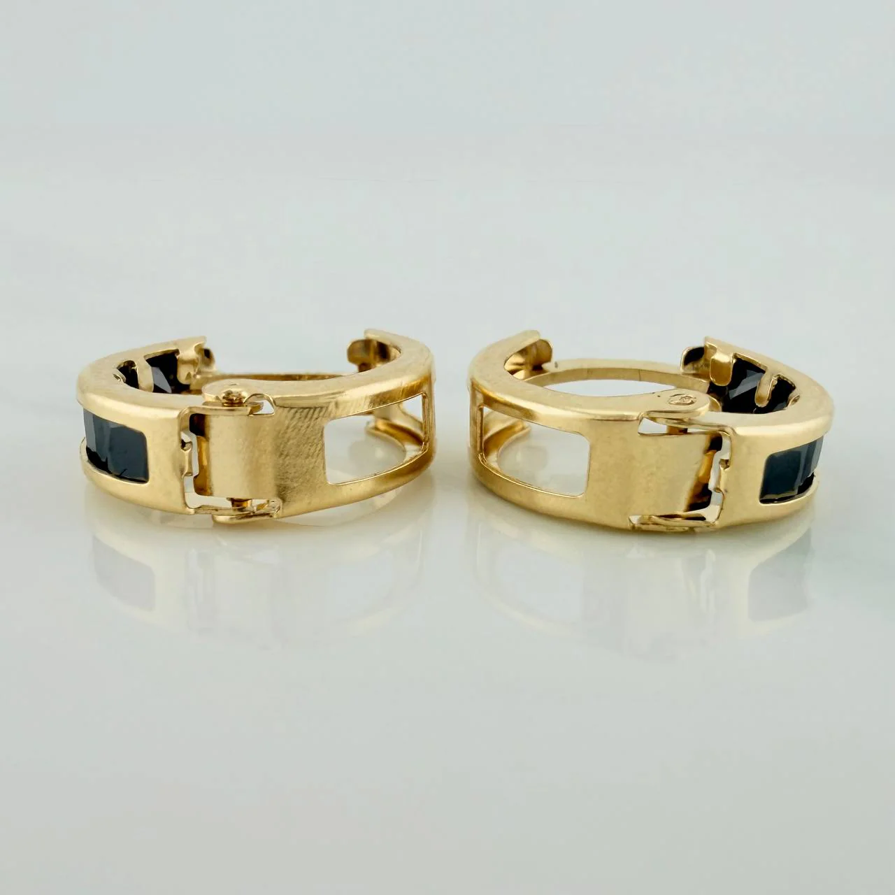 Candongas Carril 1.65gr / 1.2cm / Oro Amarillo 18K - Image 2