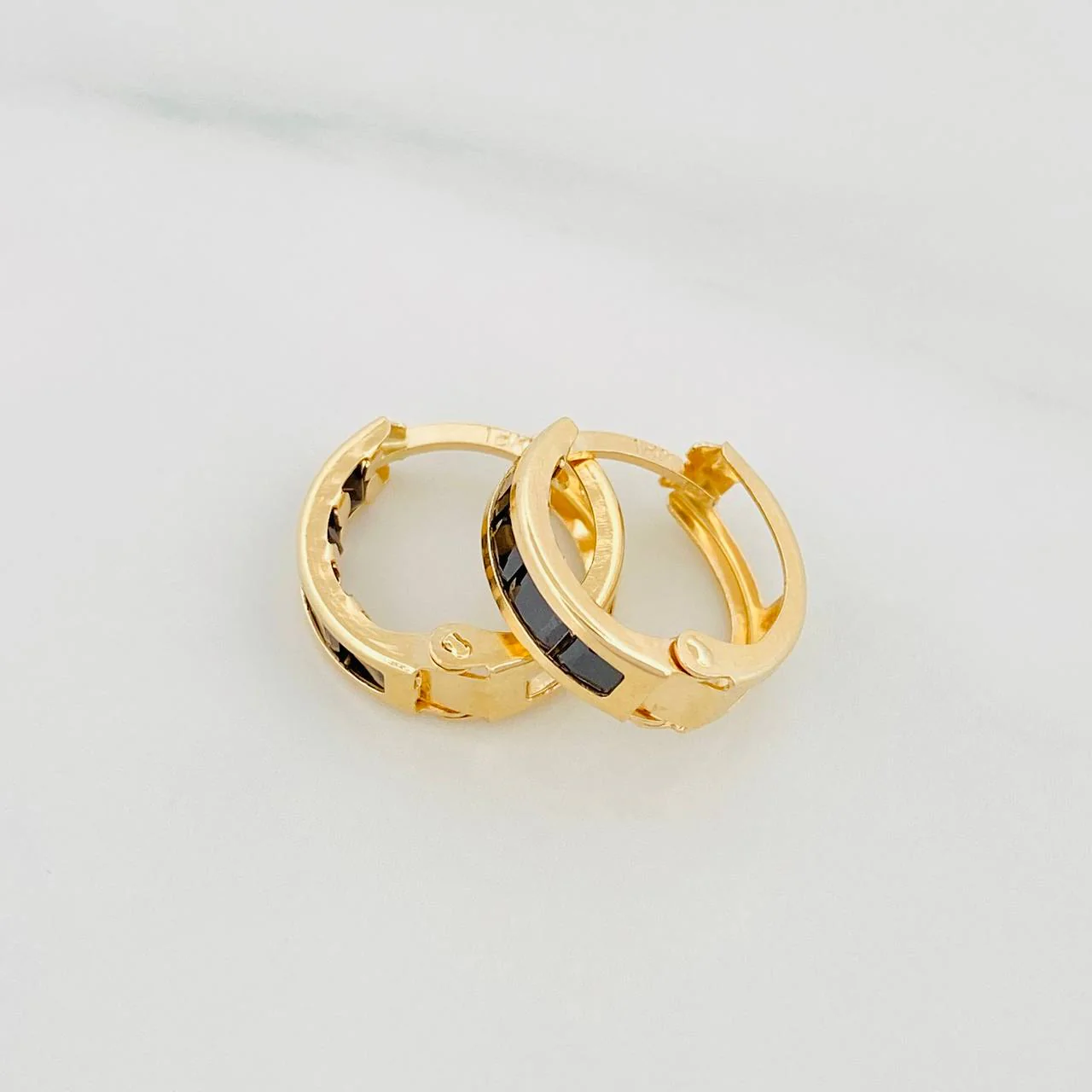 Candongas Carril 1.7 g / 1.3 cm Oro Amarillo 18K - Image 3