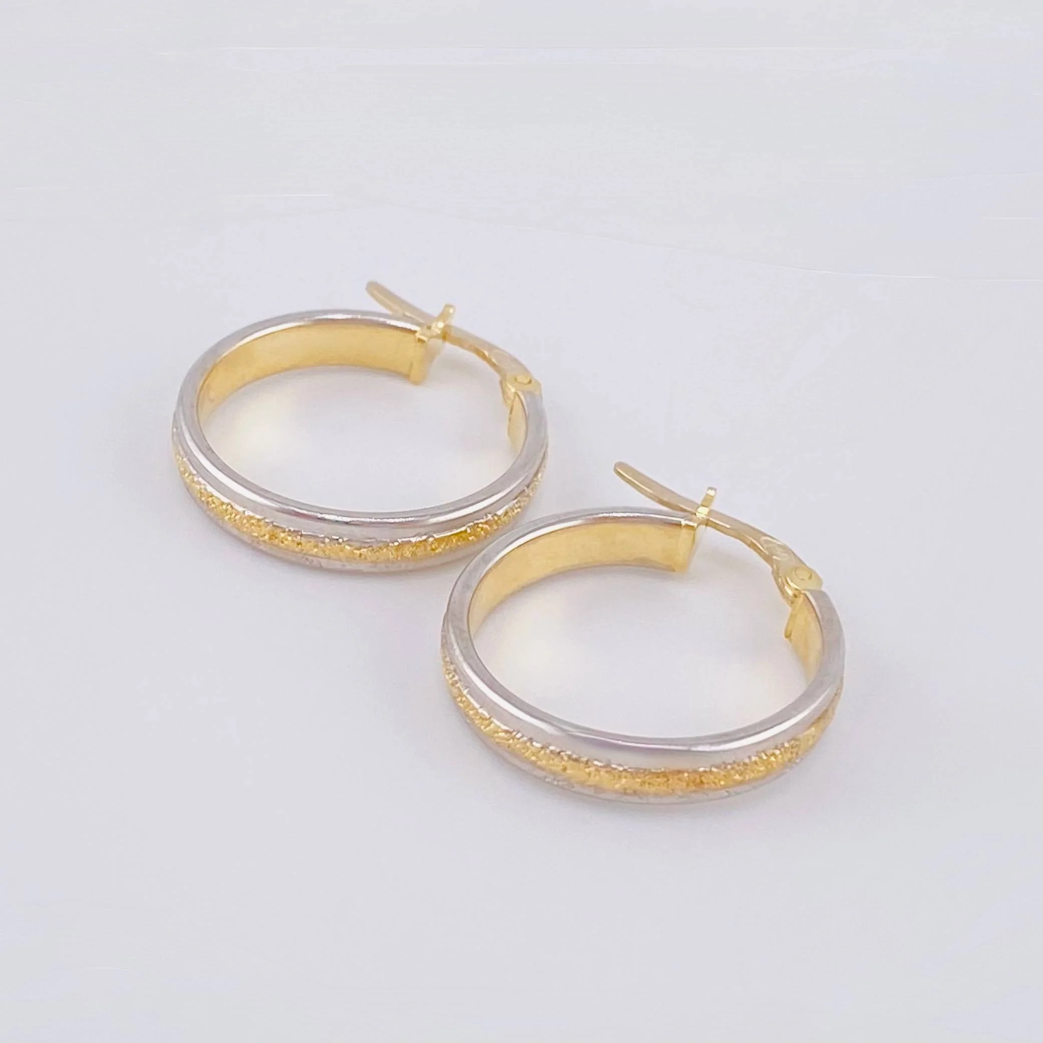 Candongas Carril Escamada 2.25 g / 2,2 cm Dos Oros Amarillo Blanco 18K - Image 2