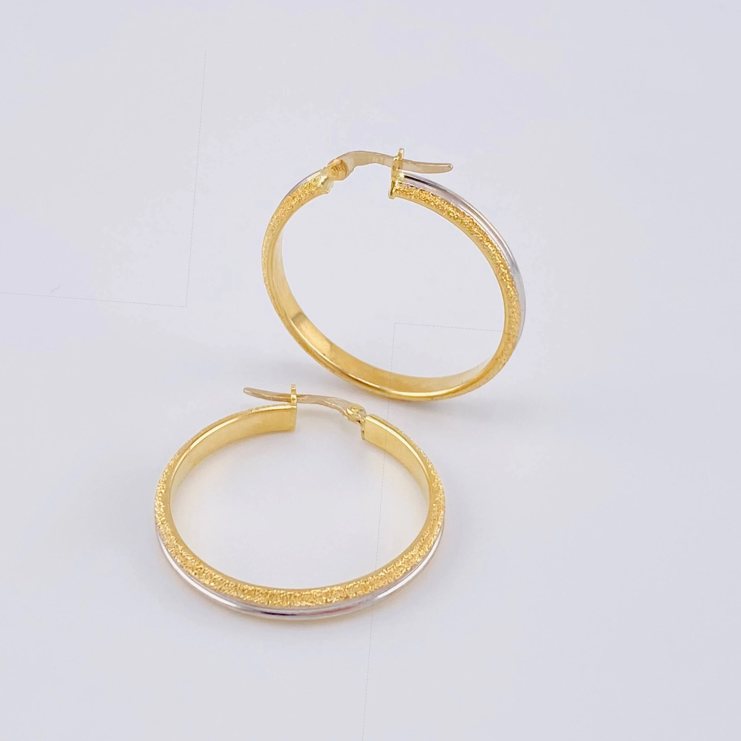 Candongas Carril Escamada 3.2 g / 3 cm Dos Oros Amarillo Blanco 18K