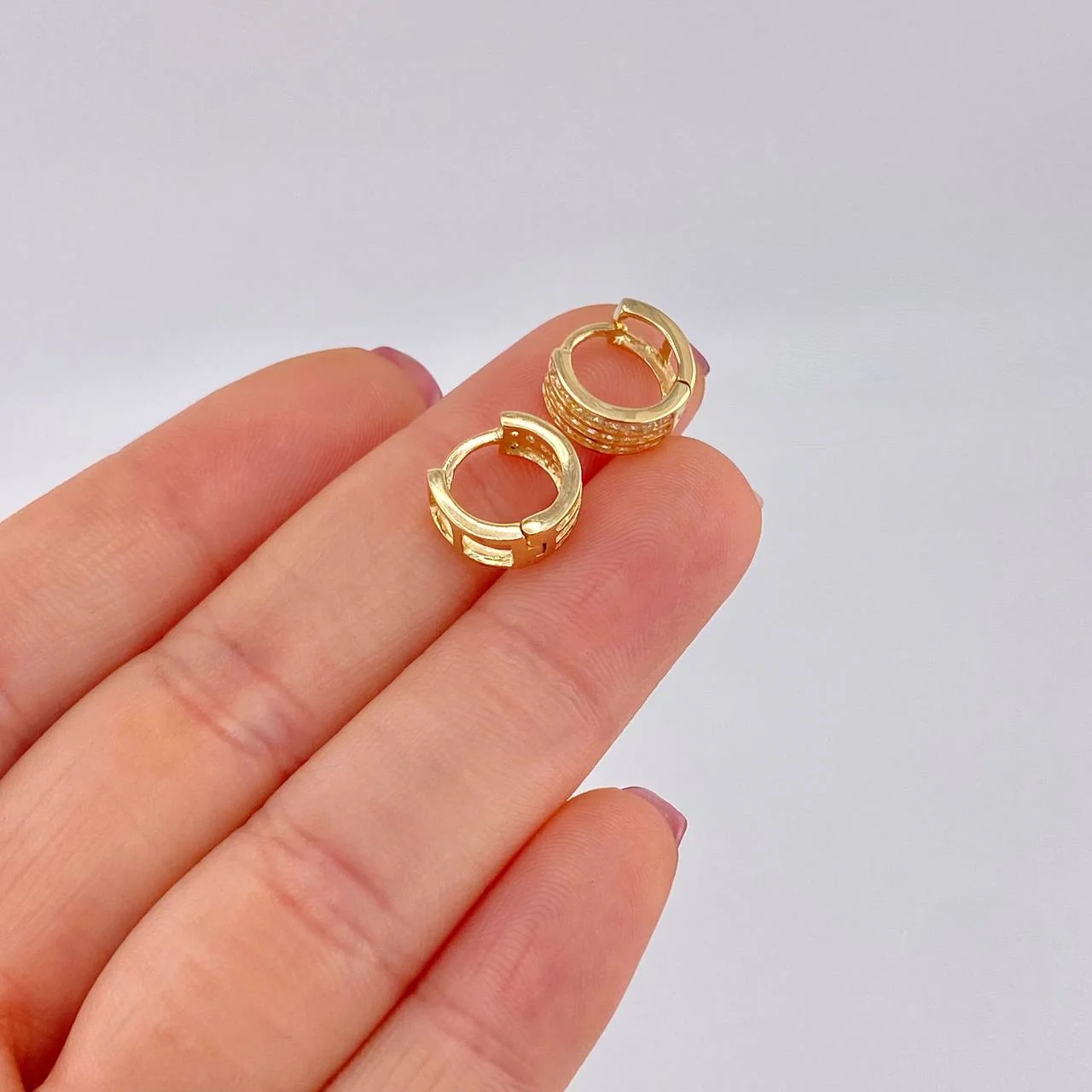 Candongas Carril Triple 2.6g / 1cm Oro Amarillo 18K - Image 4