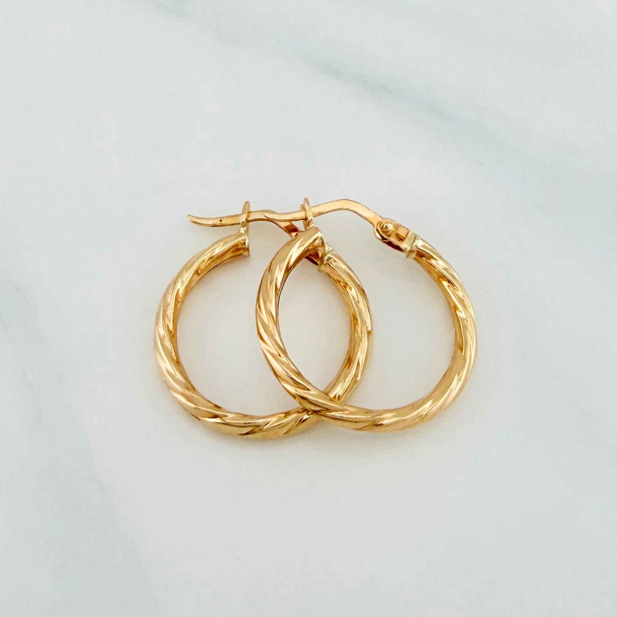 Candongas Celestine 1.55 g / 2.2 cm Oro Amarillo 18K - Image 2