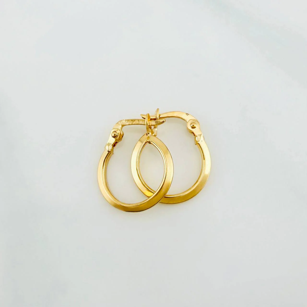 Candongas Clau 0.8 g / 1.5 cm Oro Amarillo 18K - Image 3