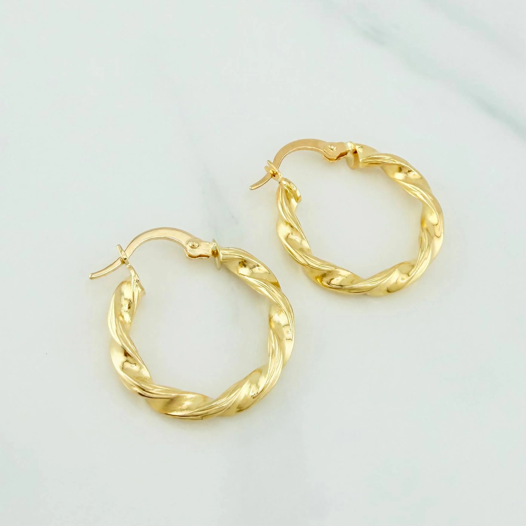 Candongas Derek 1.9 g / 2 cm Oro Amarillo 18K - Image 2