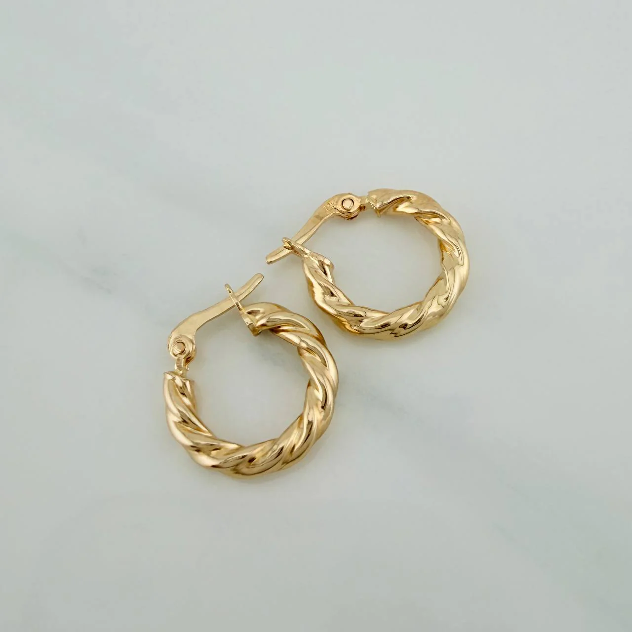 Candongas Fenix 1.3gr / 1.8cm / Oro Amarillo 18K % - Image 3