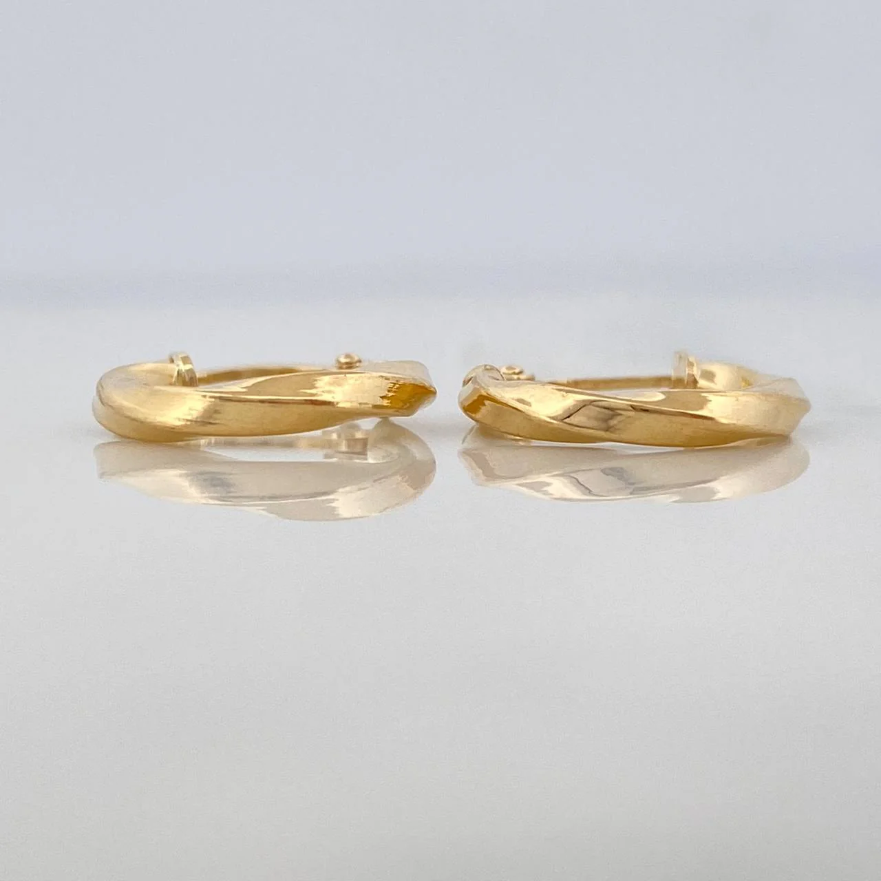 Candongas Kari 1.1 g / 1.5 cm Oro Amarillo 18K - Image 2