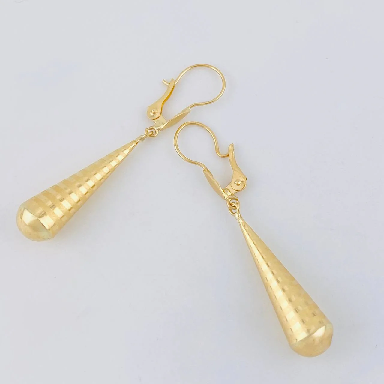 Candongas Lagrima 1 g / 4.4 cm Oro Amarillo 18K - Image 3