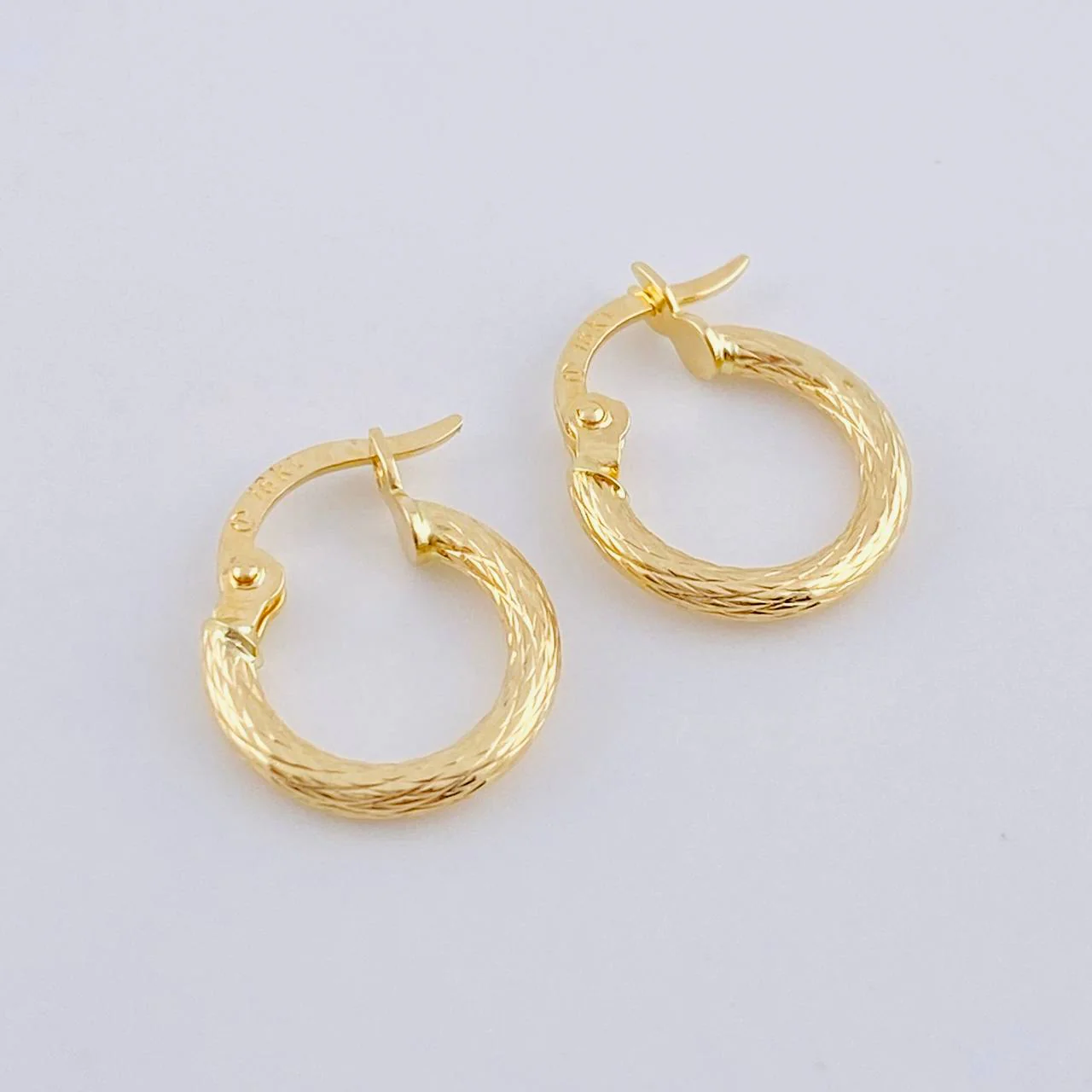 Candongas Leonore 0.9 g / 1,5 cm Oro Amarillo 18K - Image 3