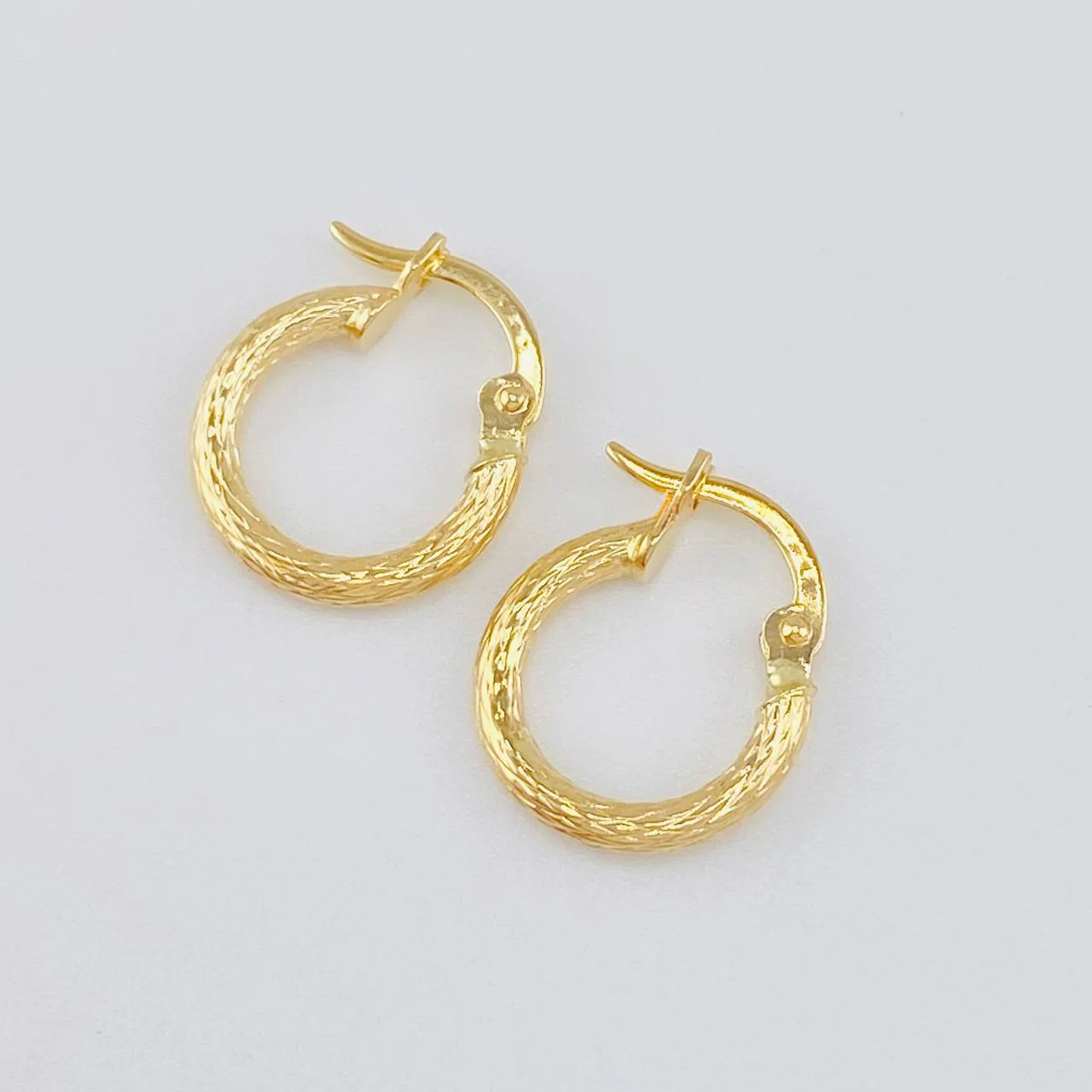 Candongas Leonore 0.95 g / 1.5 cm Oro Amarillo 18K - Image 2