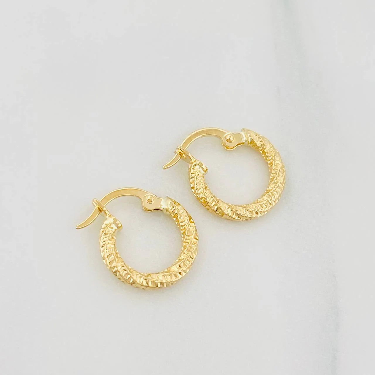 Candongas Lizy 1.1 g / 1.5 cm Oro Amarillo 18K - Image 2
