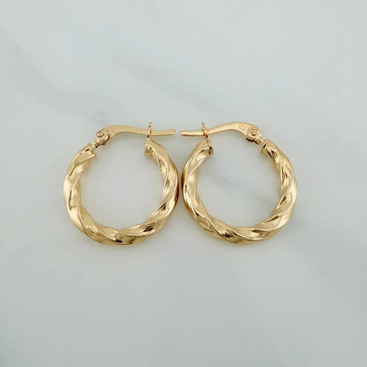 Candongas Lupe 1.7gr / 2.3cm / Oro Amarillo 18K