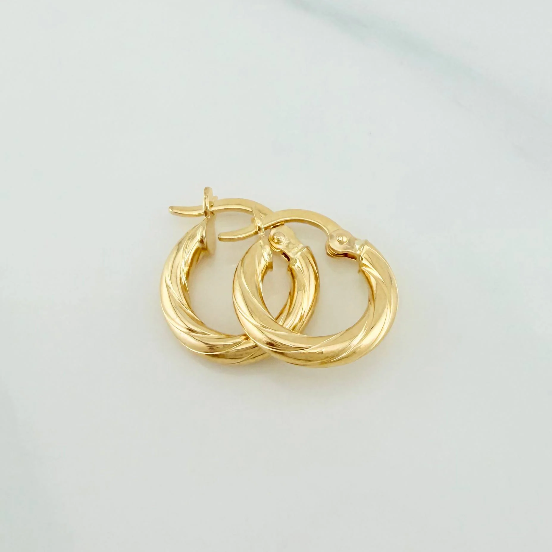 Candongas Mary 1.25 g / 1.03 cm Oro Amarillo 18K - Image 2