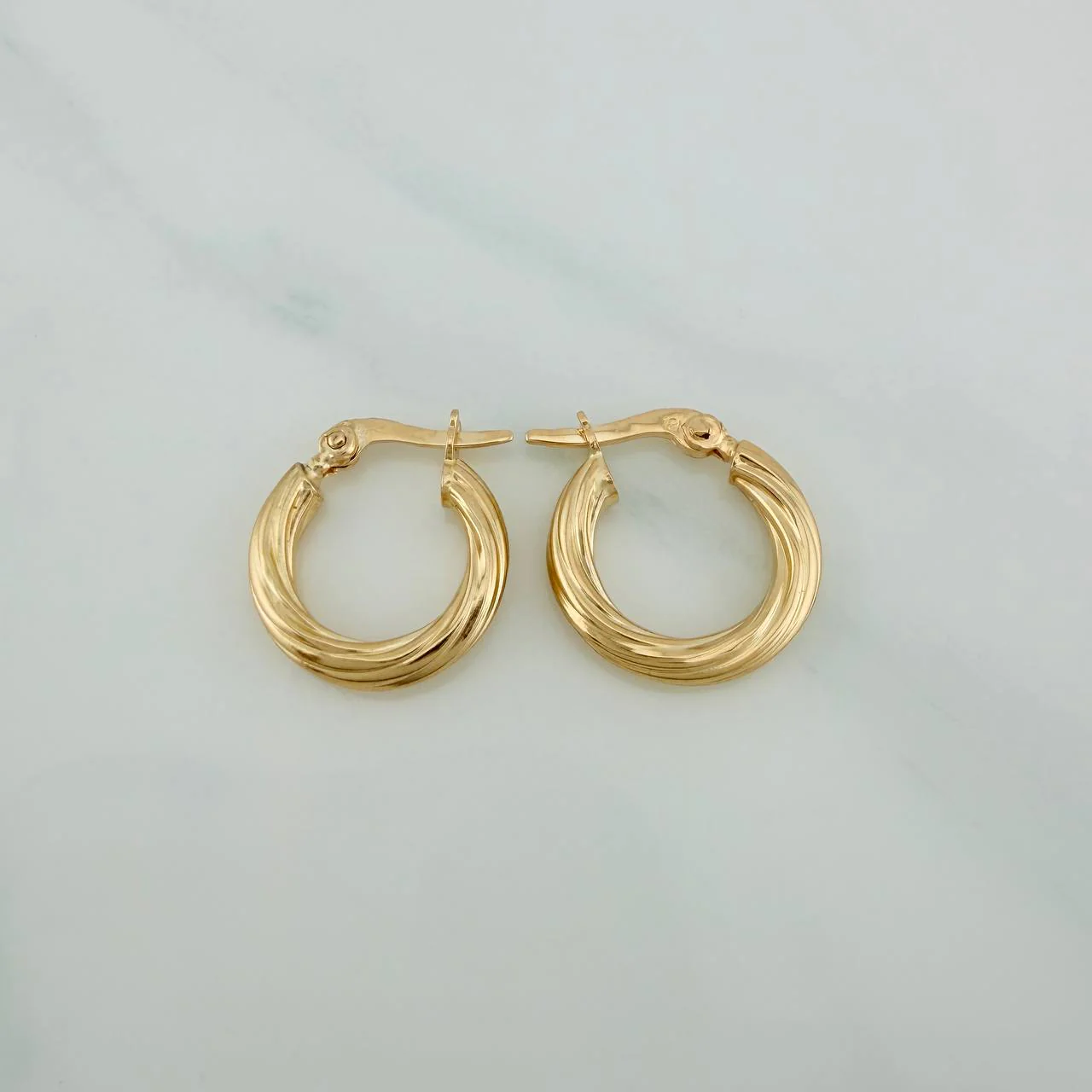 Candongas Mary 1.25gr / 1.7cm / Oro Amarillo 18K $