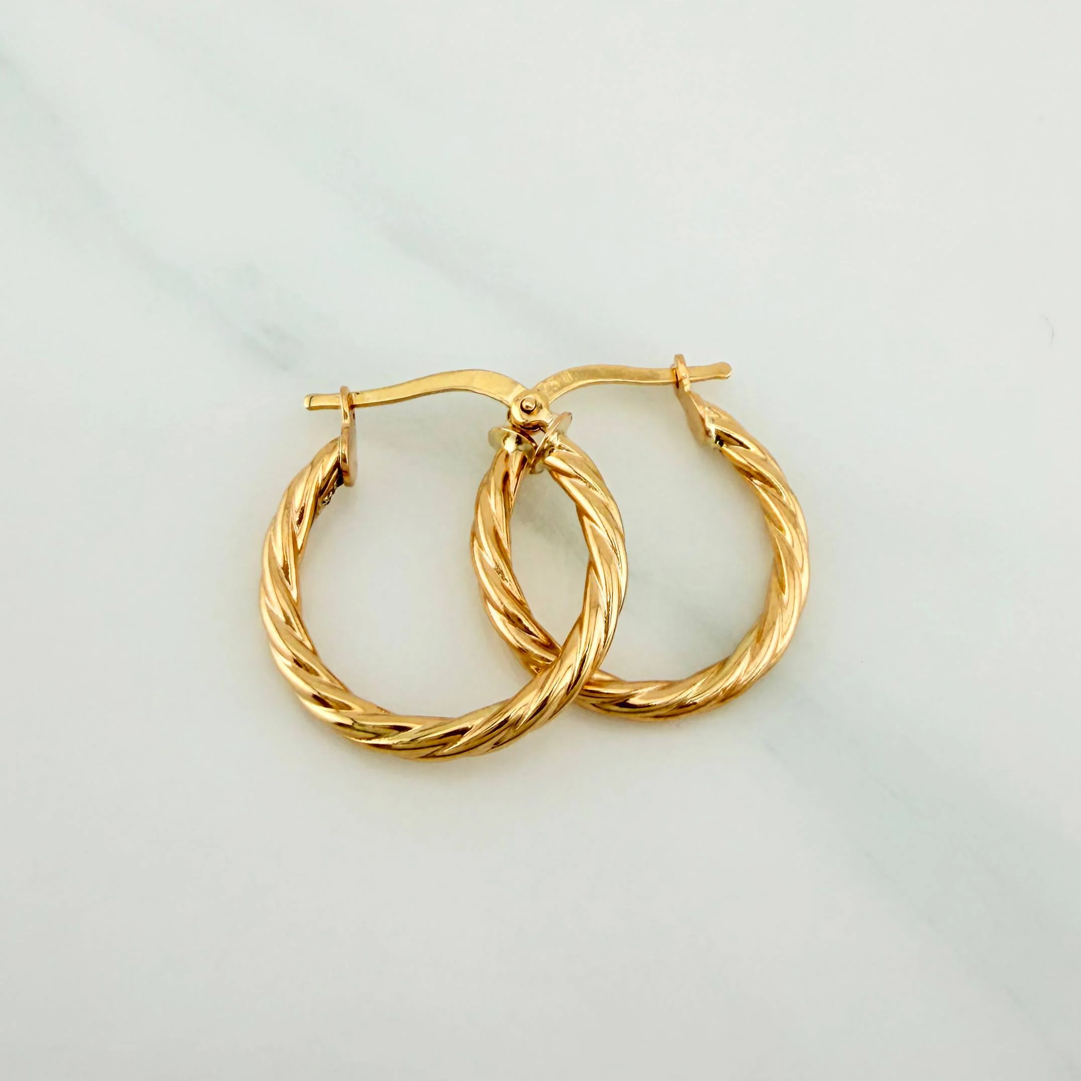 Candongas Mary 1.9 g / 2 cm Oro Amarillo 18K - Image 3
