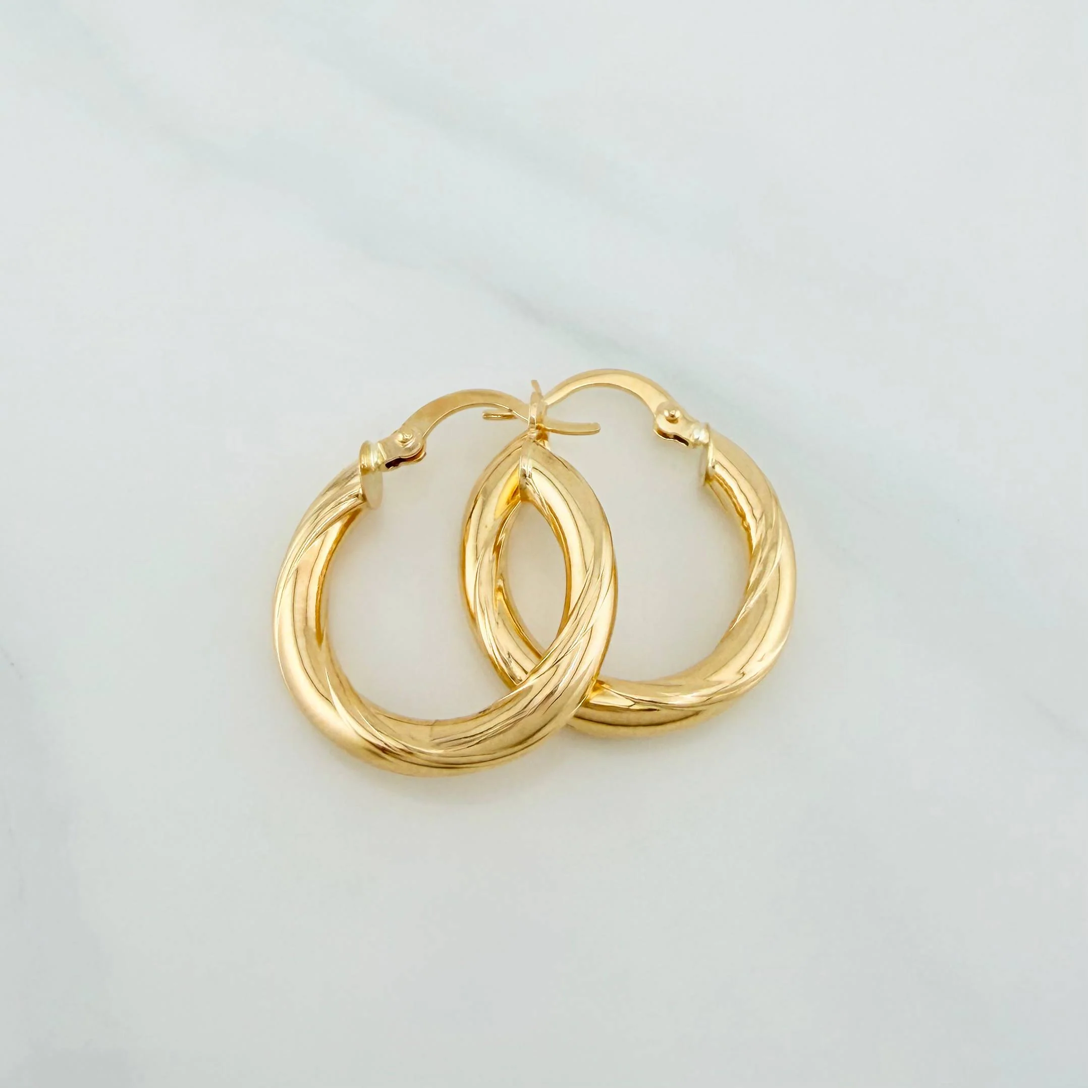 Candongas Mary 2.4 g / 2.3 cm Oro Amarillo 18K - Image 3