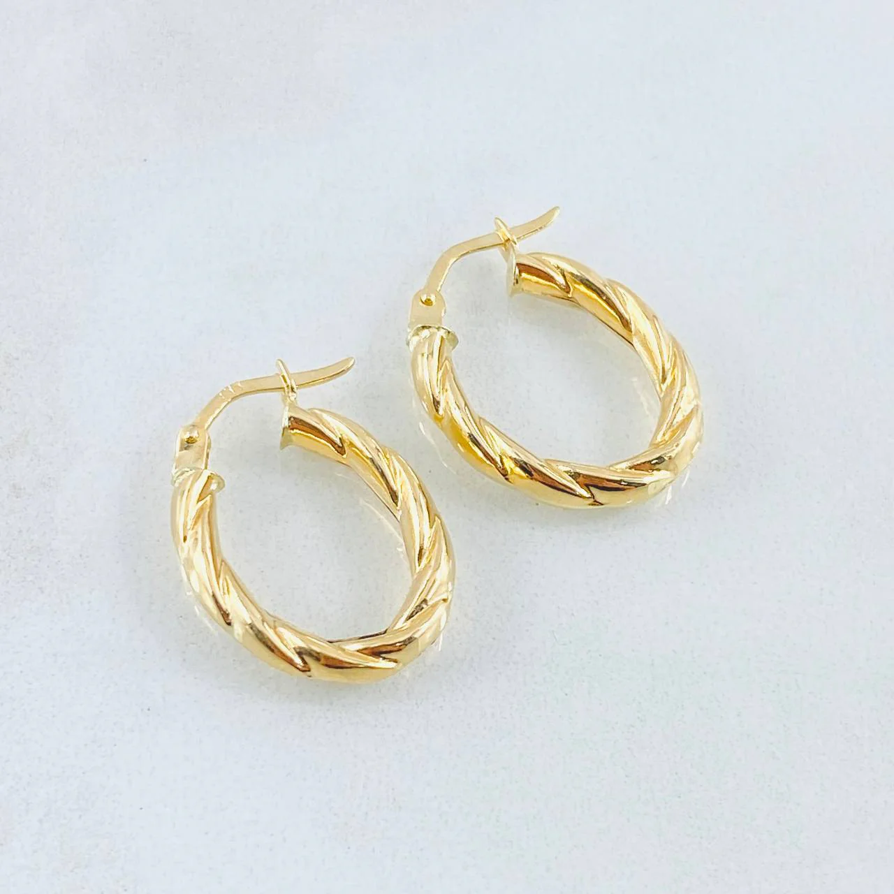 Candongas Mary Ovaladas 1.85gr / 2.2cm / Oro Amarillo 18K - Image 3