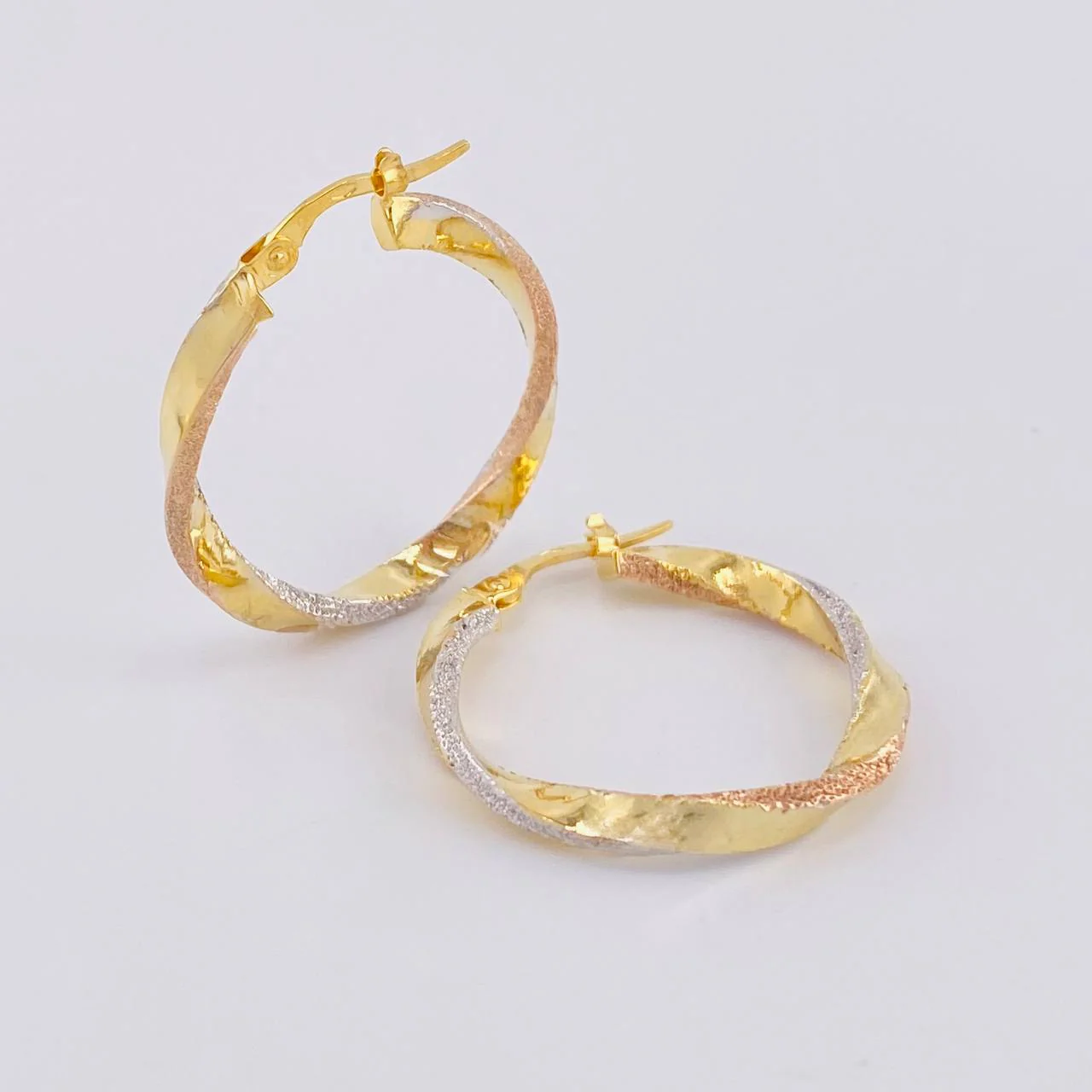 Candongas Maryal 2.05 g / 2.6 cm Tres Oros 18K - Image 3