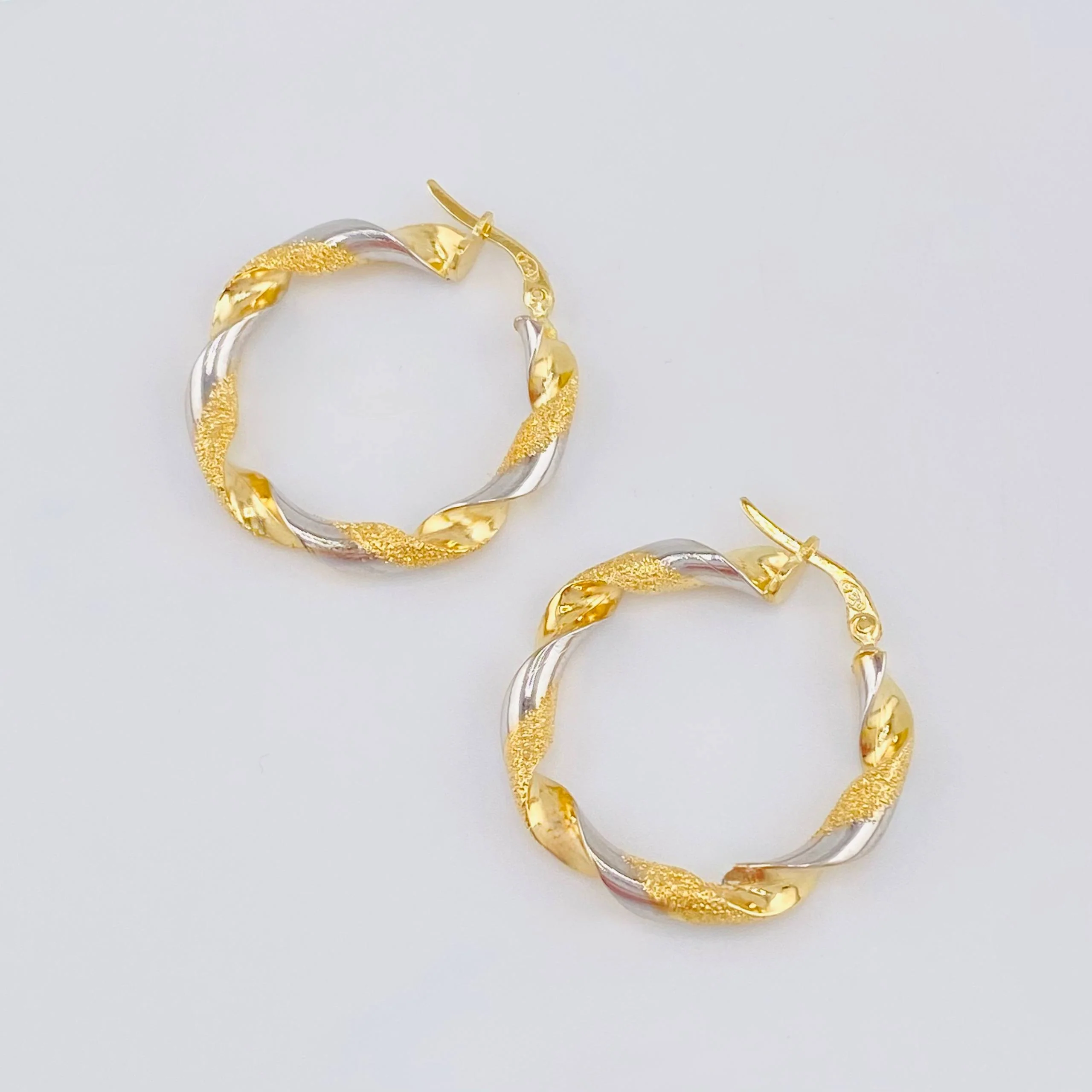 Candongas Ferchi Espiral 3.4 g / 3 cm Dos Oros Amarillo Blanco 18K - Image 2