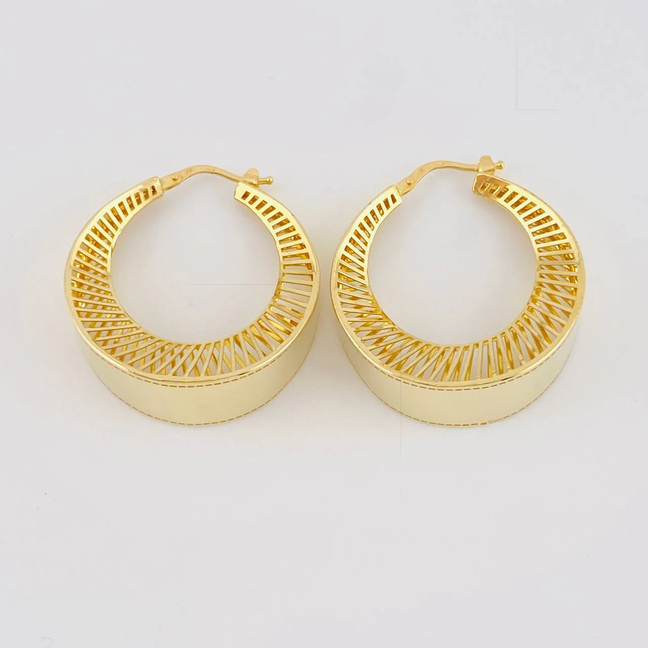 Candongas Mezzaluna Rayada 9.2 g / 3.4 cm Oro Amarillo 18K