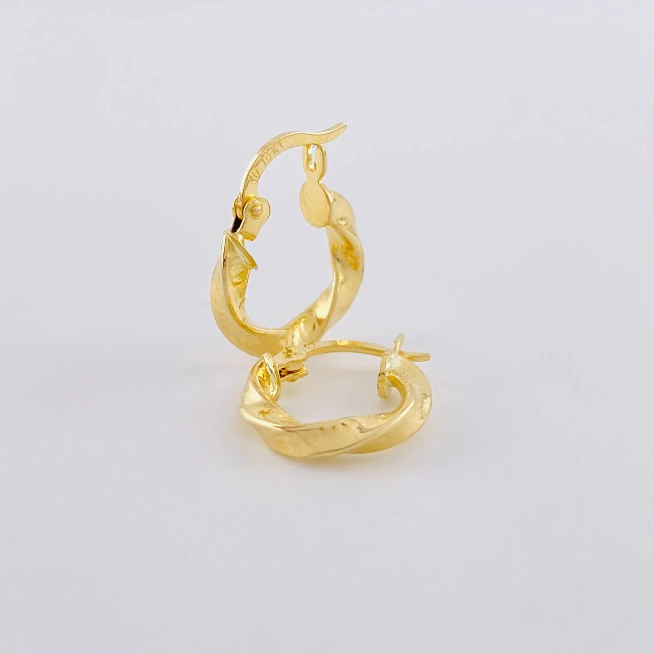 Candongas Mile 1.25 g / 2.7 cm Oro Amarillo 18K - Image 3