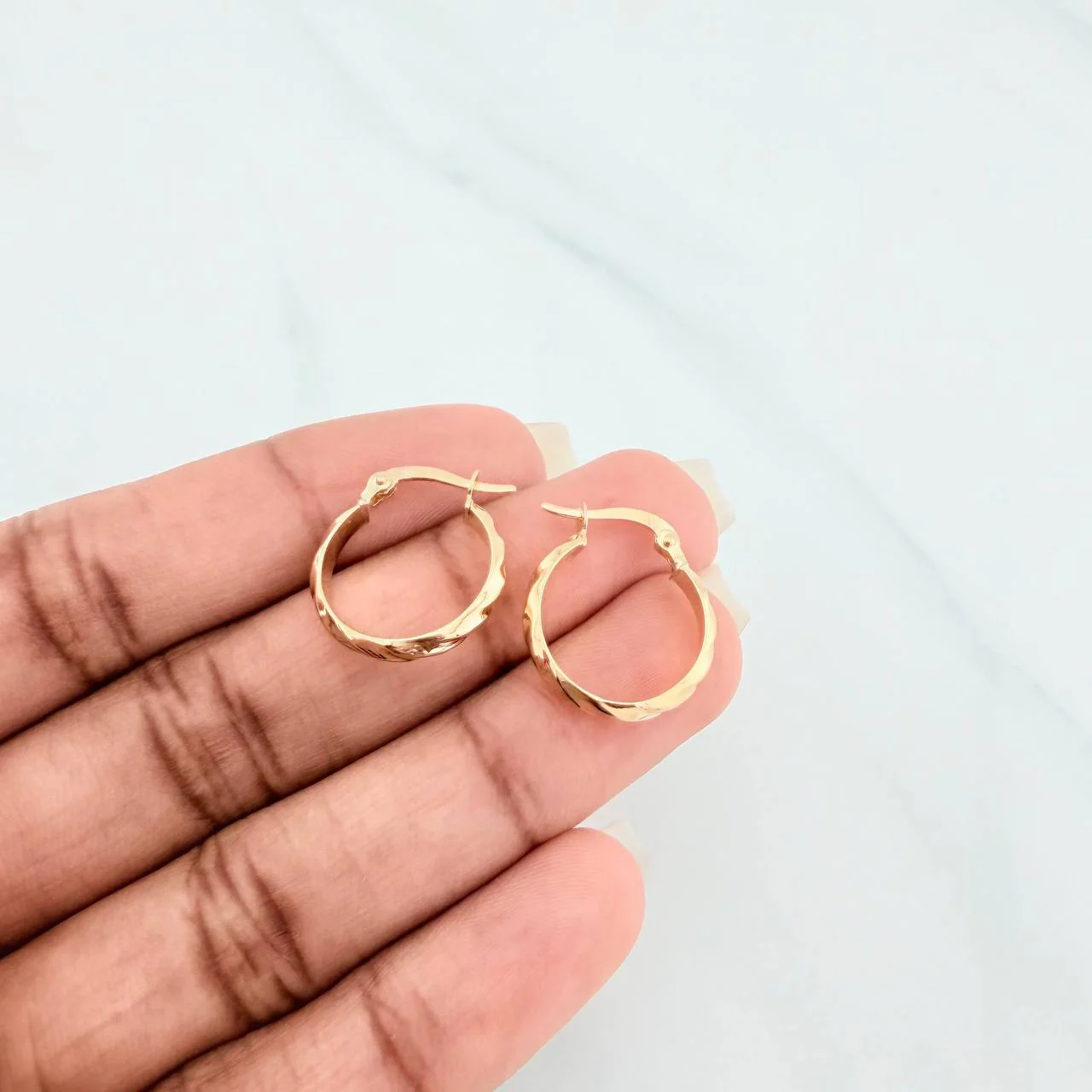 Candongas Nia 1.4 g / 2 cm Oro Amarillo 18K - Image 4